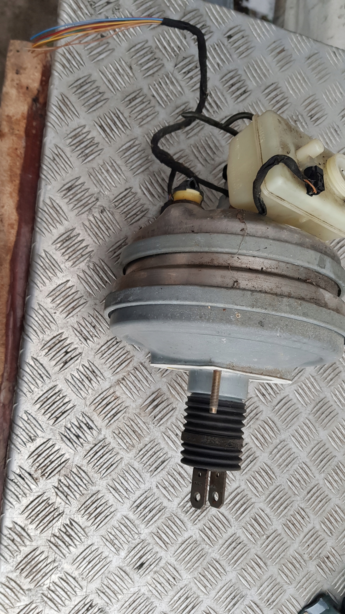 MERCEDES W220 servo Servofreno A0054302430