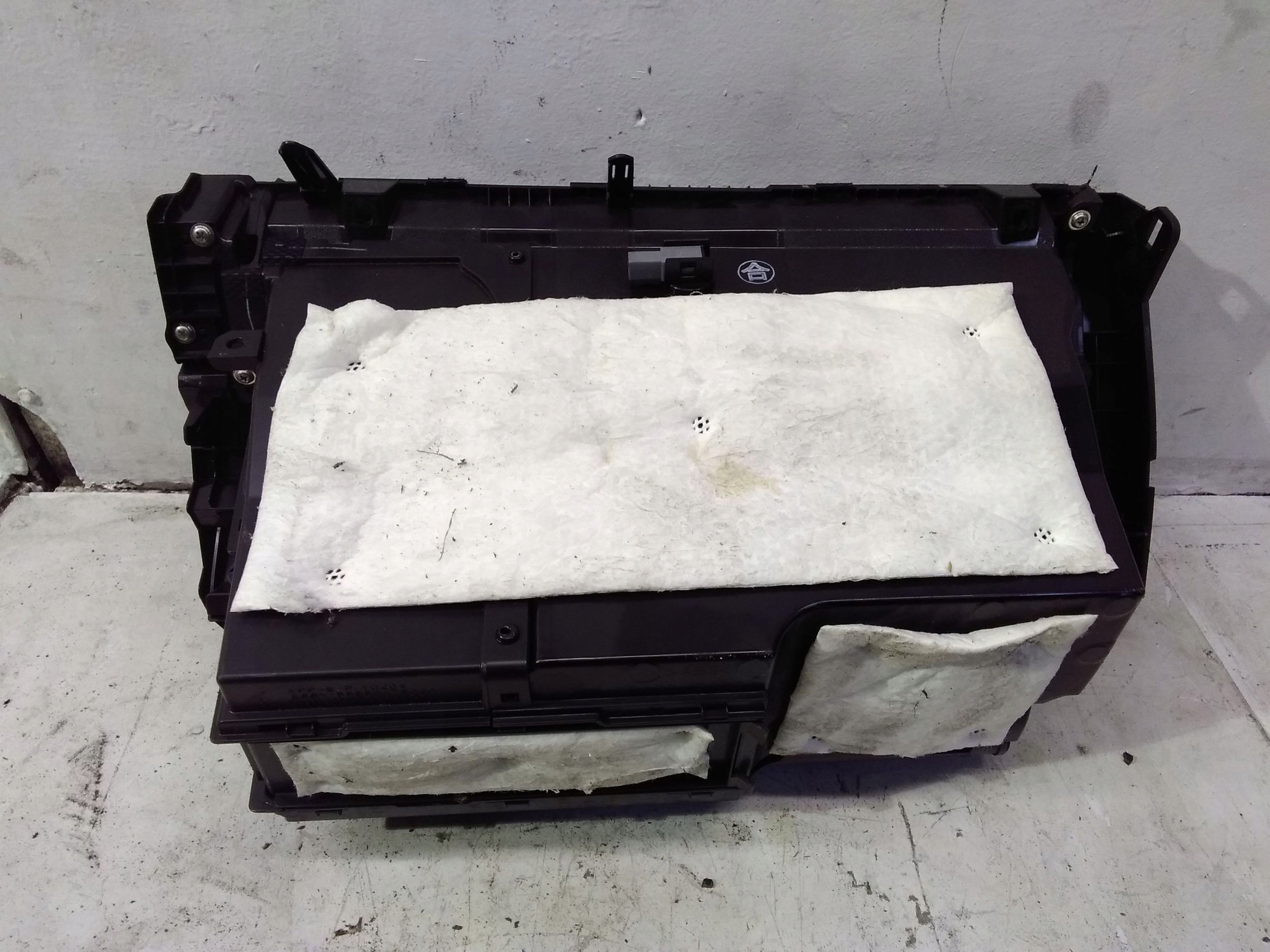 бардачок lexus CT 200H