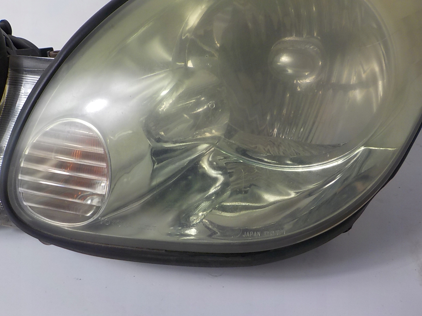 LEXUS GS 300 430 light left front front UK