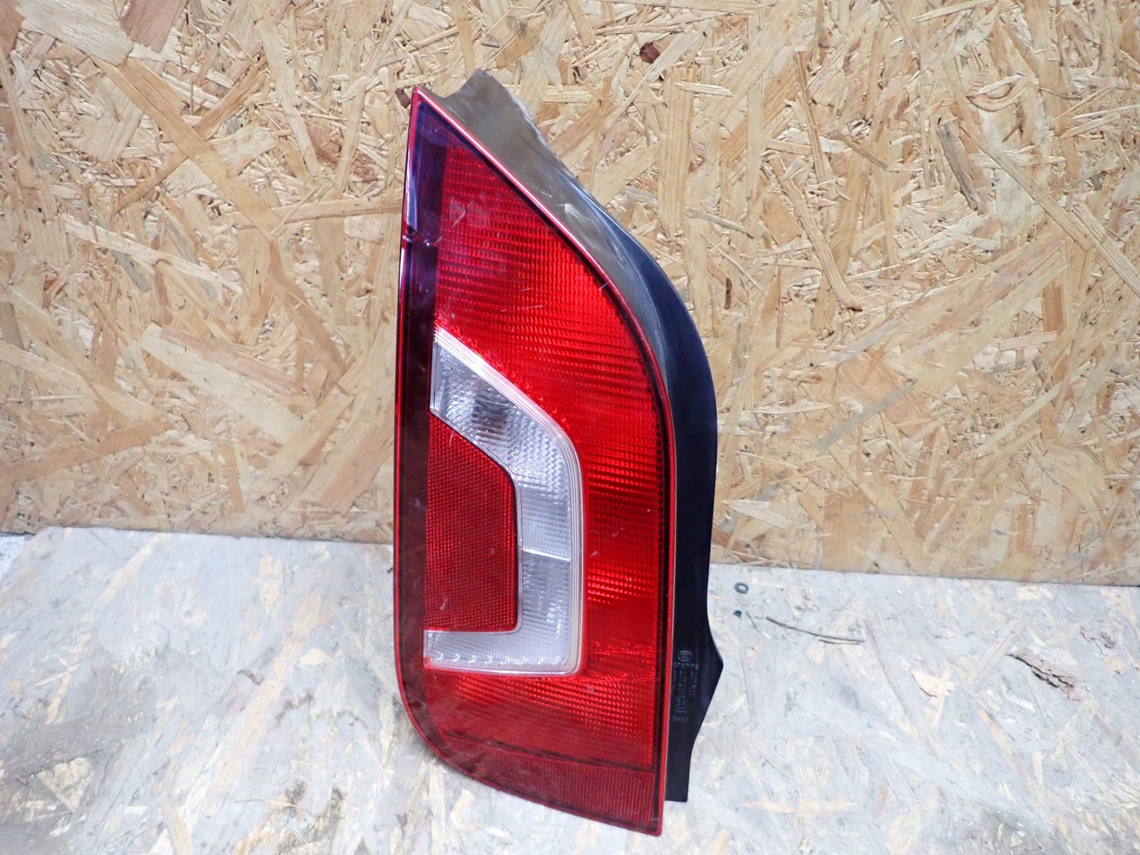 light left rear left rear part VW VOLKSWAGEN UP 1S 2011- 1S0945095G