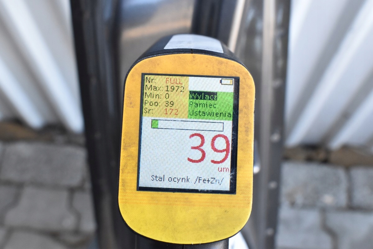 PRÓG SŁUPEK PRAWY PRZÓD DACHOWY FORD KUGA II MK2 12- Kolor szary