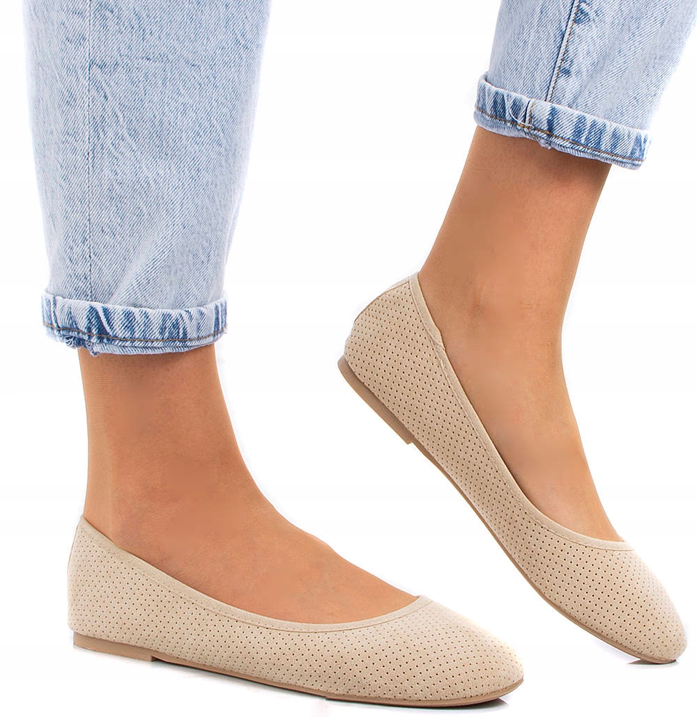 

Beżowe Ażurowe Balerinki 36