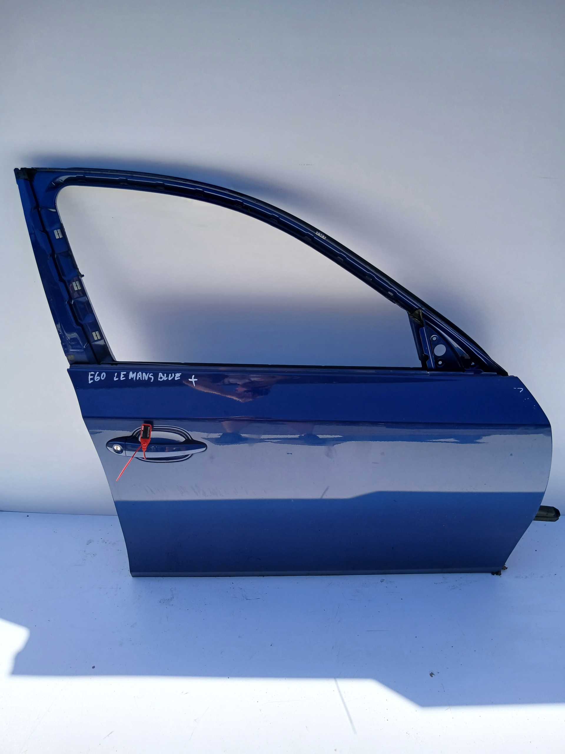dvere pravé predné predok BMW E60 LE MANS BLAU