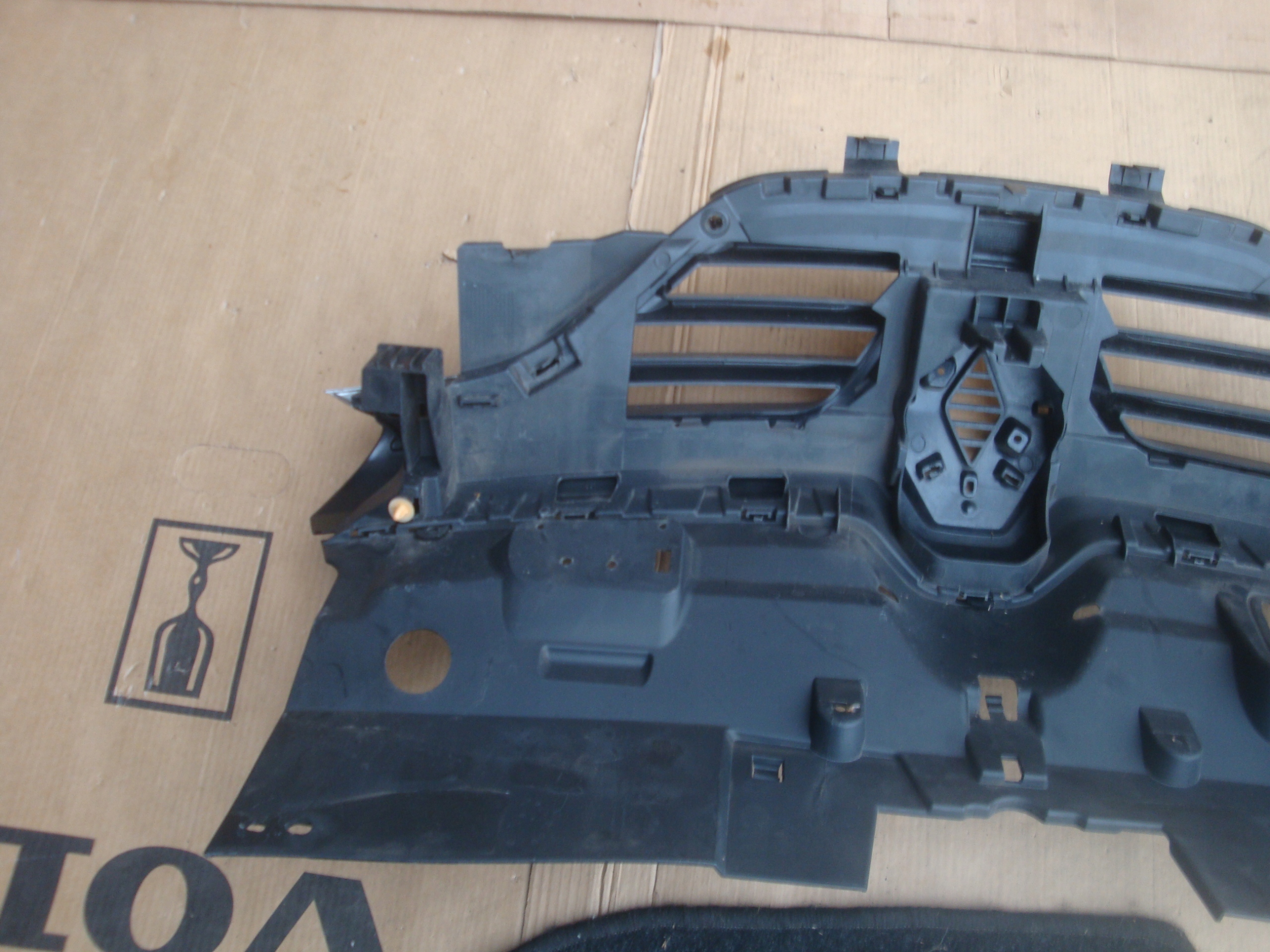 Renault MĂ©gane I BA.. Kühlergrill FRONTGRILL Kühlergitter 622562805R - Thumbnail 6