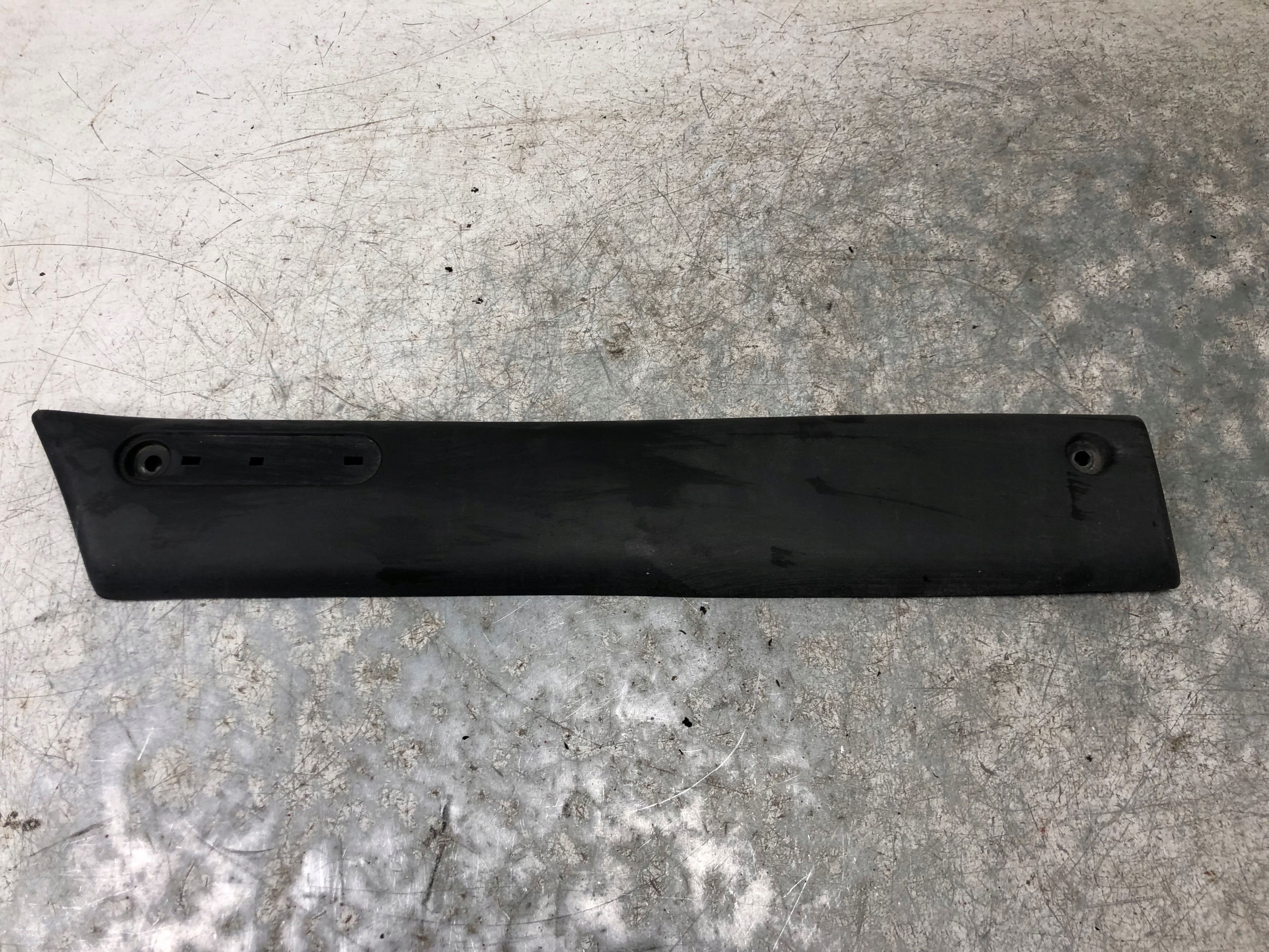 moulding door left front RENAULT MASTER III 7701692580