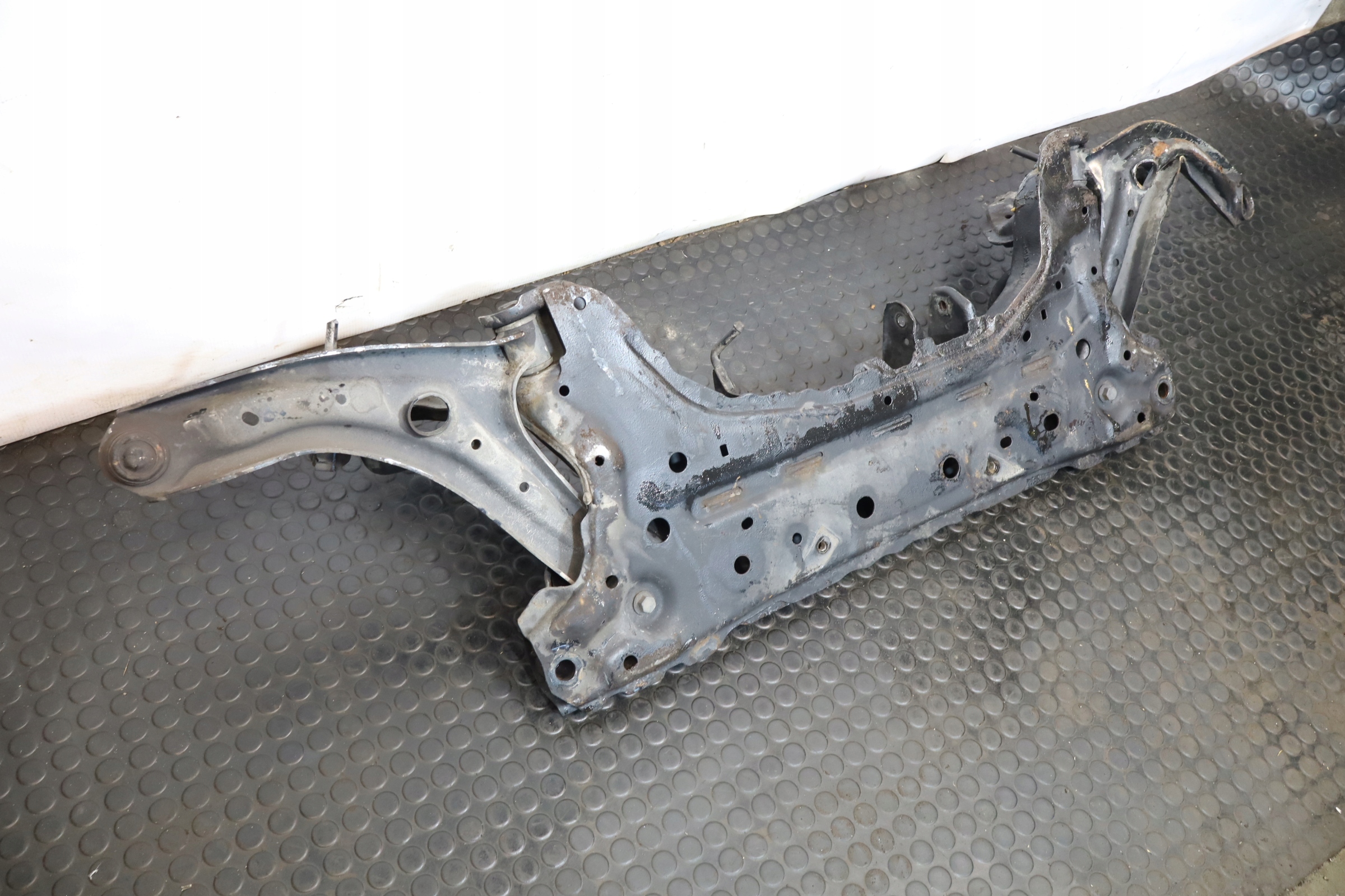 SANKI FORD TRANSIT COURIER 1.0