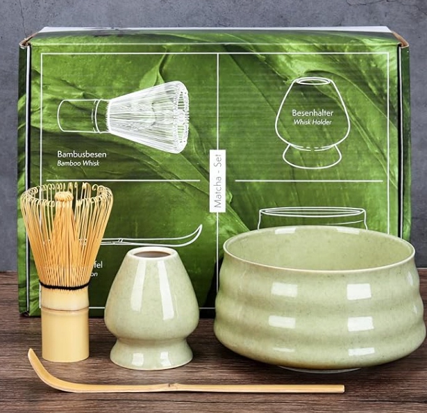 Zestaw prezentowy do herbaty matcha czarka miotełka podstawka łyżeczka