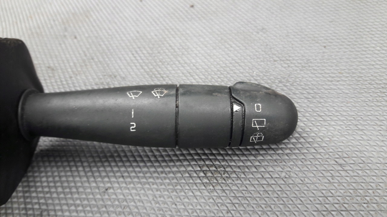 7700308734B przełącznik wycieraczki Renault Kongoo Typ silnika Brak informacji