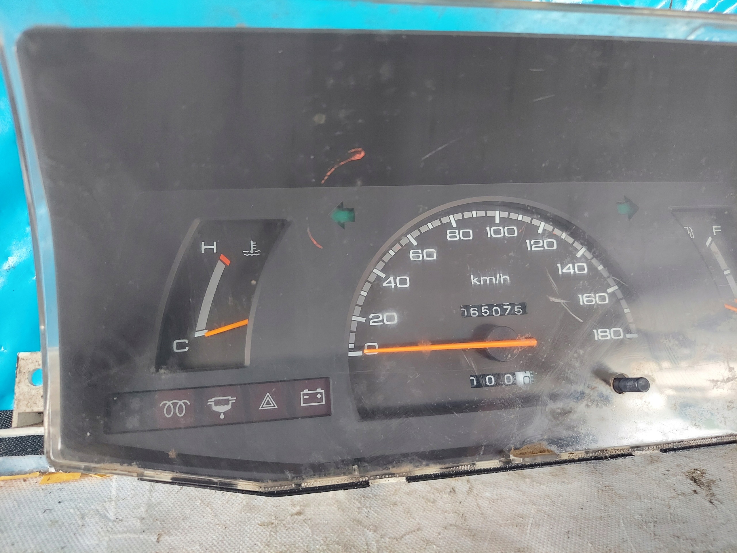 dials clock OPEL CAMPO 2.5 D 8970225851