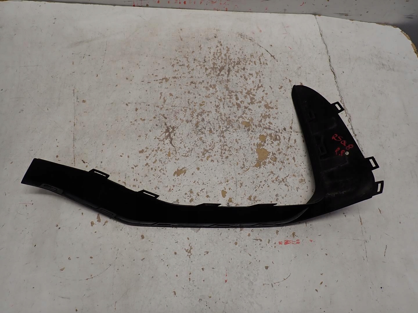grid of a bumper right front AUDI RSQ8 2019- 4M8853062B