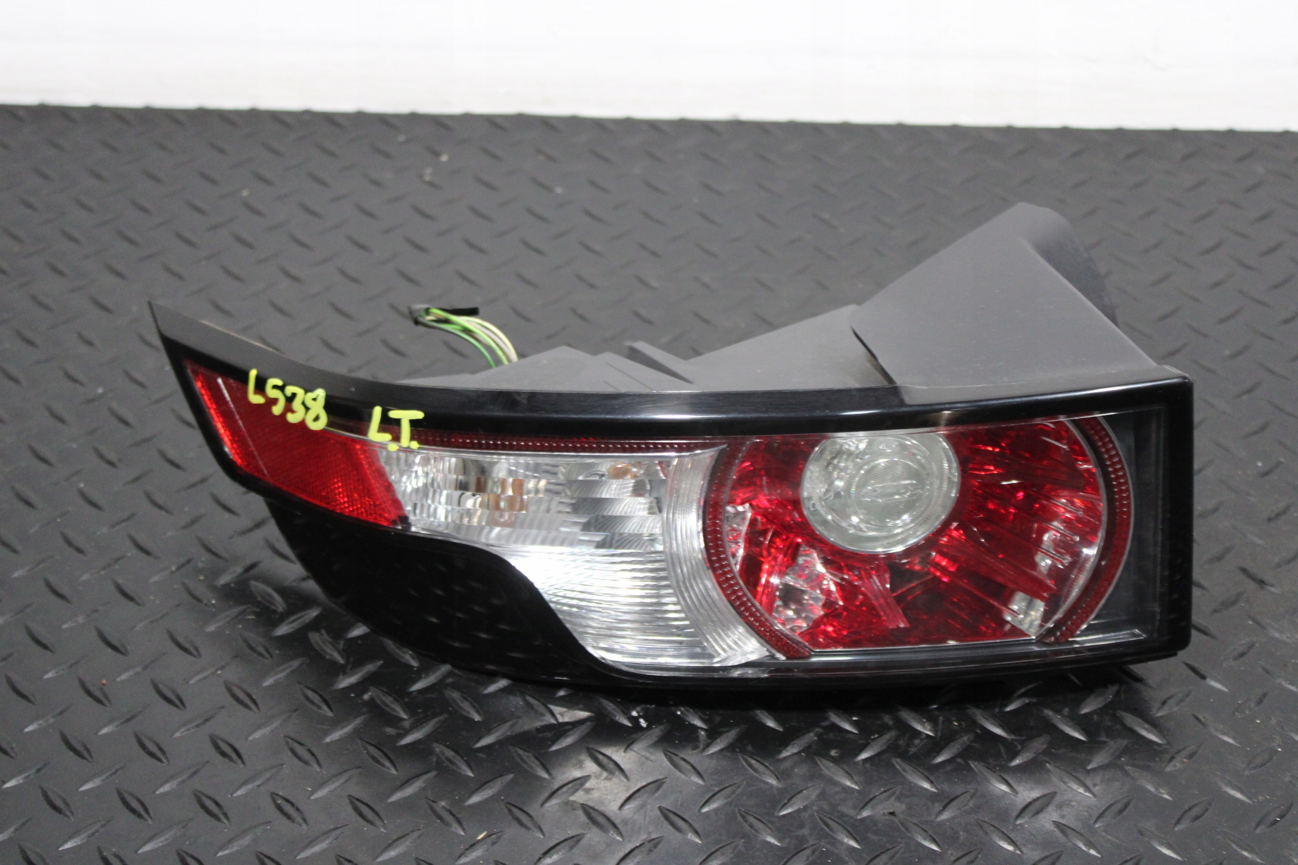 LAMPA LEWY TYŁ LAND ROVER EVOQUE L538