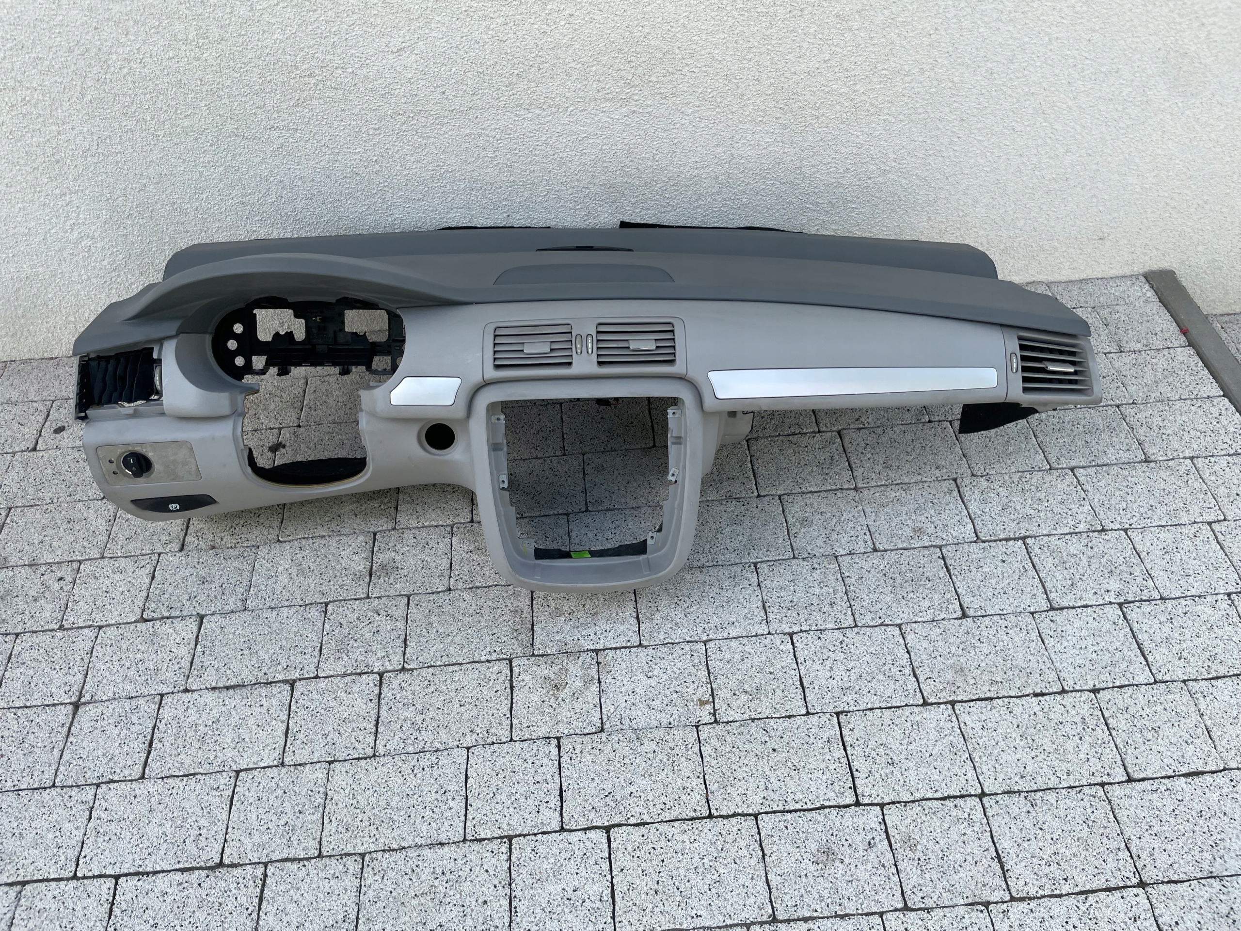 A2516800587 - Приладова панель консоль MERCEDES R-Class W251