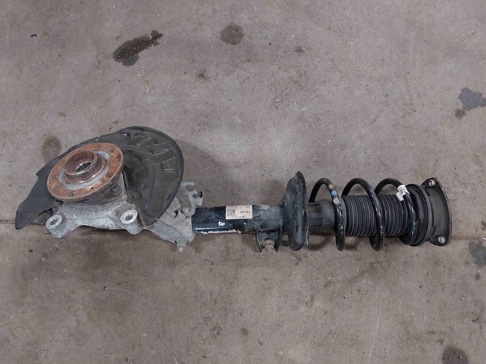 shock absorber swing right front PASSAT B8 LIFT 2.0 TDI 3Q0413031BP