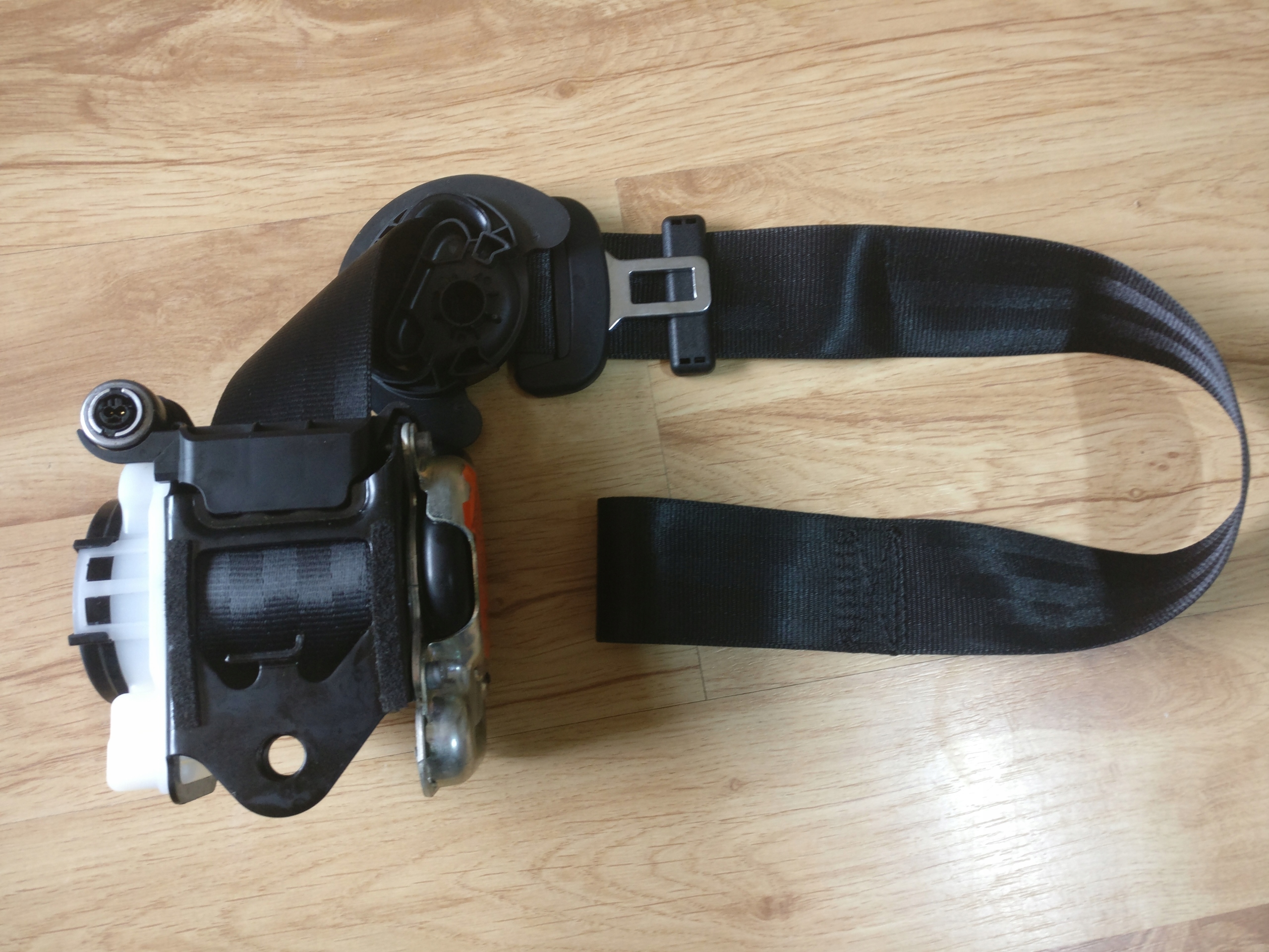 8V3857705 - AUDI A3 8V 3-дверный ремень левый передний передний ORG