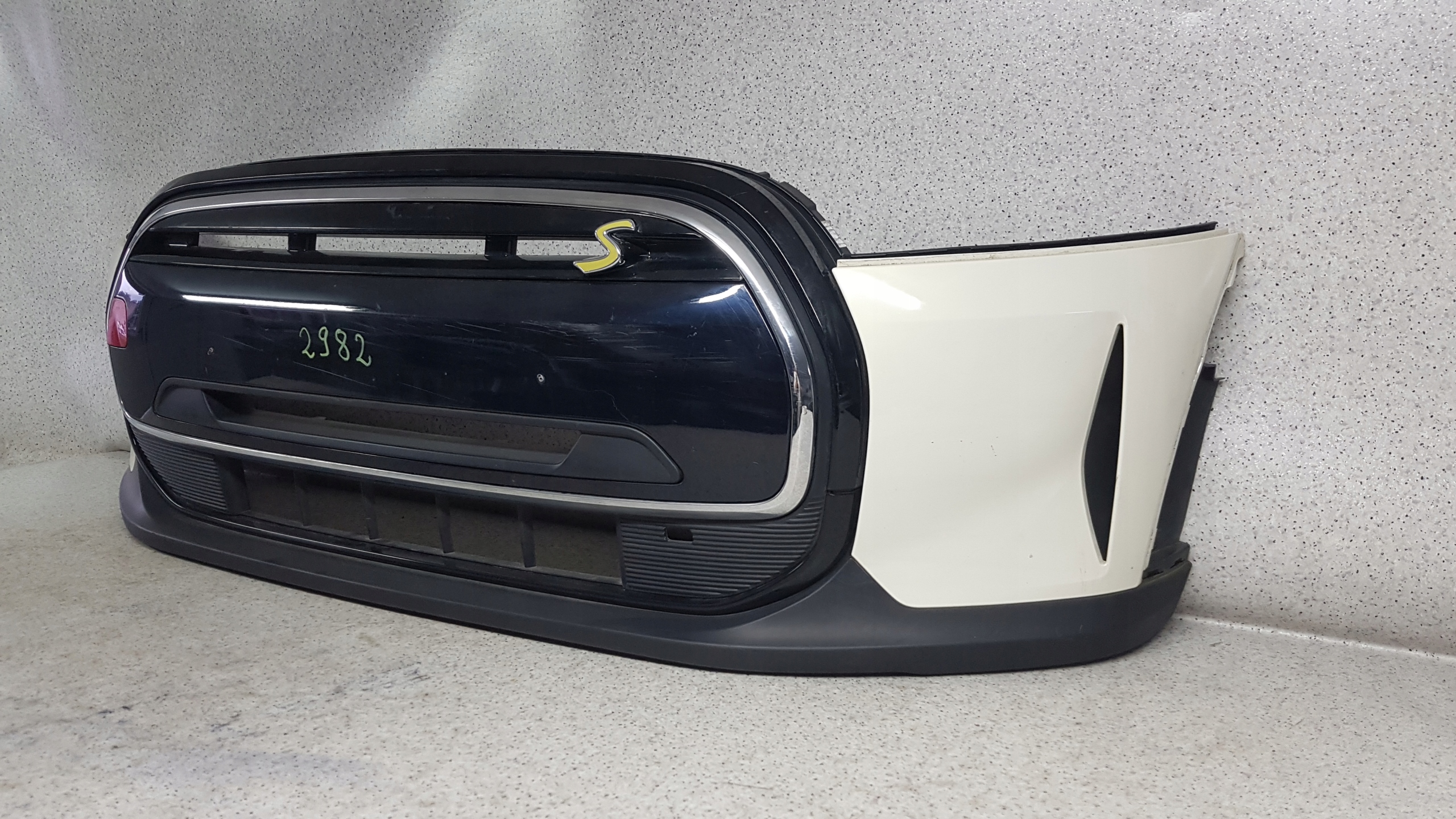 MINI COOPER S F56 ELEKTRYK EV 2022 - bumper front 2982