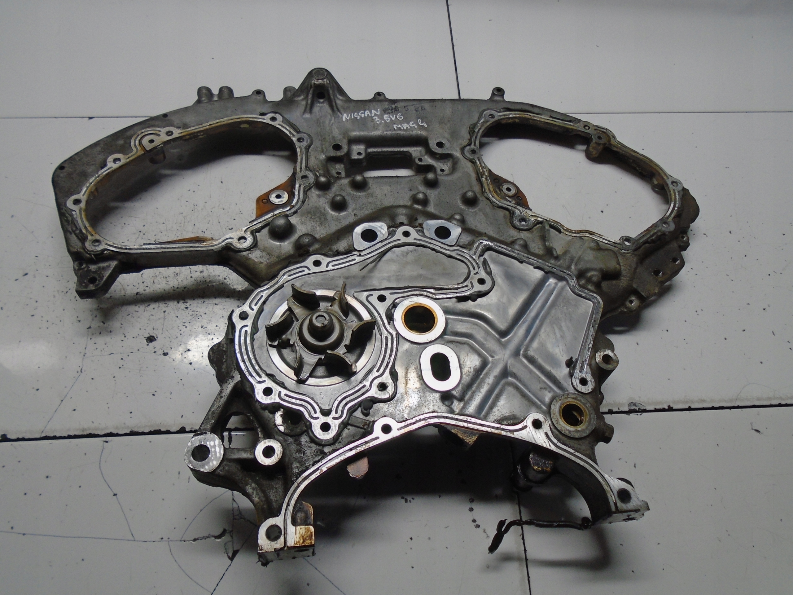 NISSAN MURANO 3.5 V6 Couvercle carter distribution