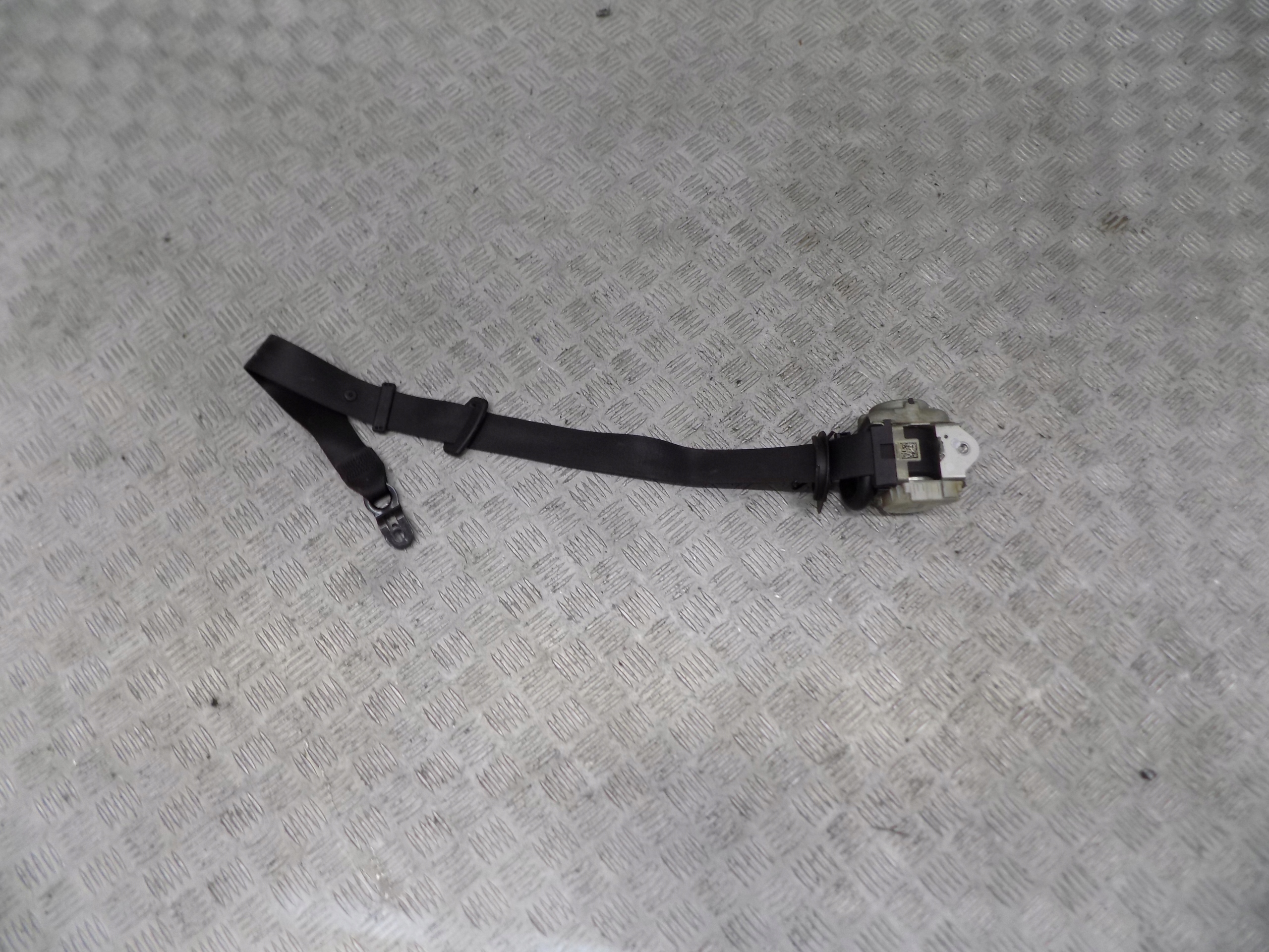 BMW X3 G01 tension belt safety left front 7469933