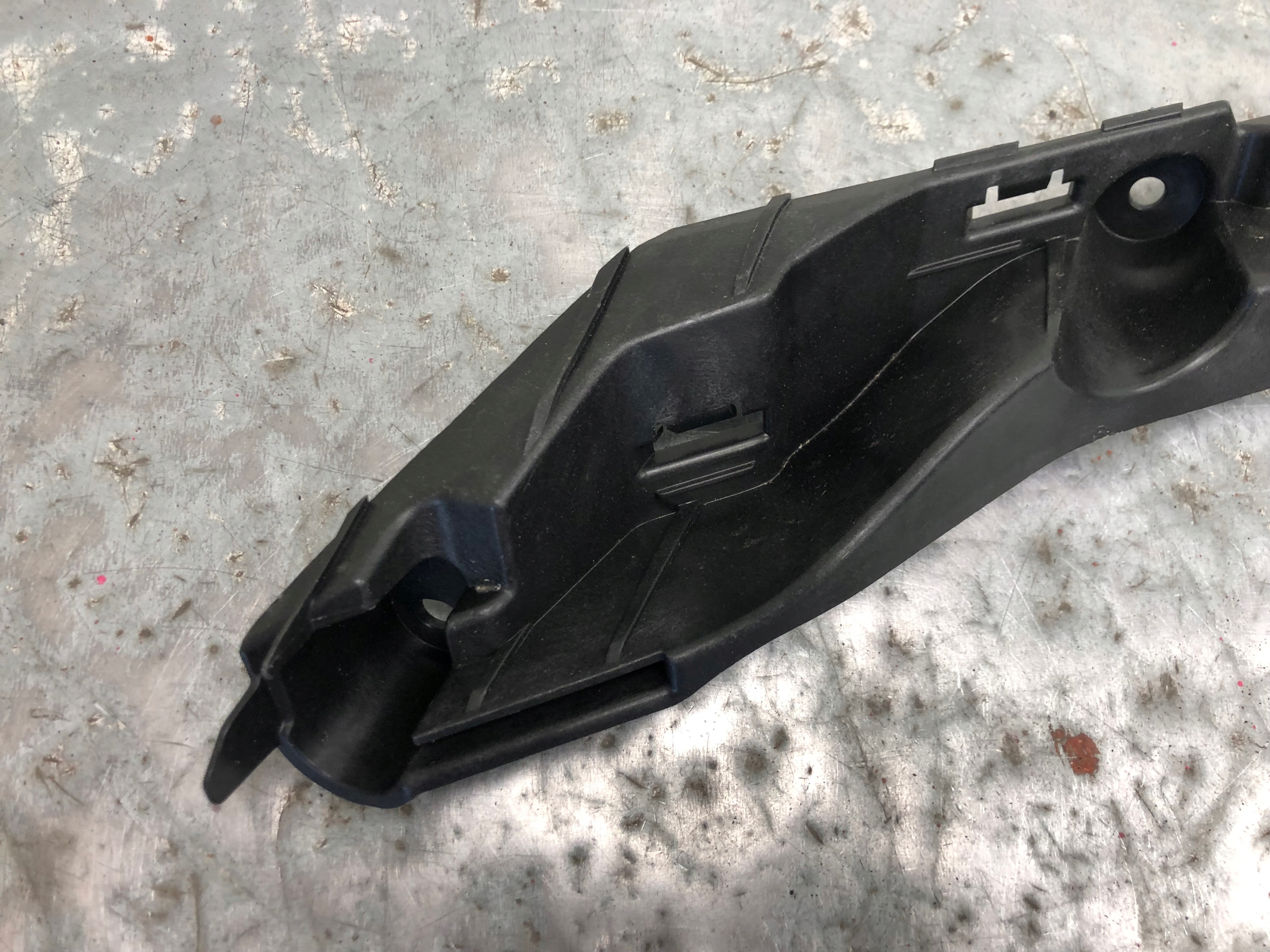 bumper bracket left front PORSCHE BOXSTER EV 983 983807889