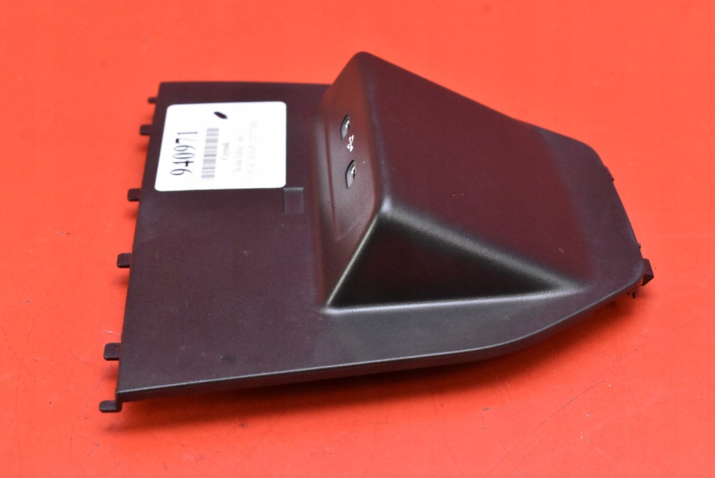 PORT adapter USB 657035736A SKODA FABIA 4 IV 21
