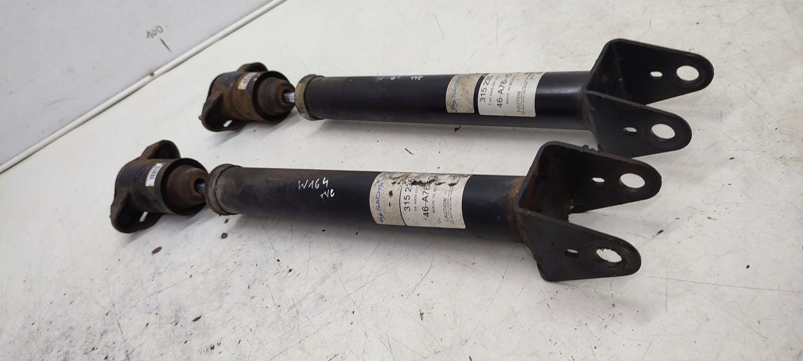 Stoßdämpfer heck hinten para Mercedes W164