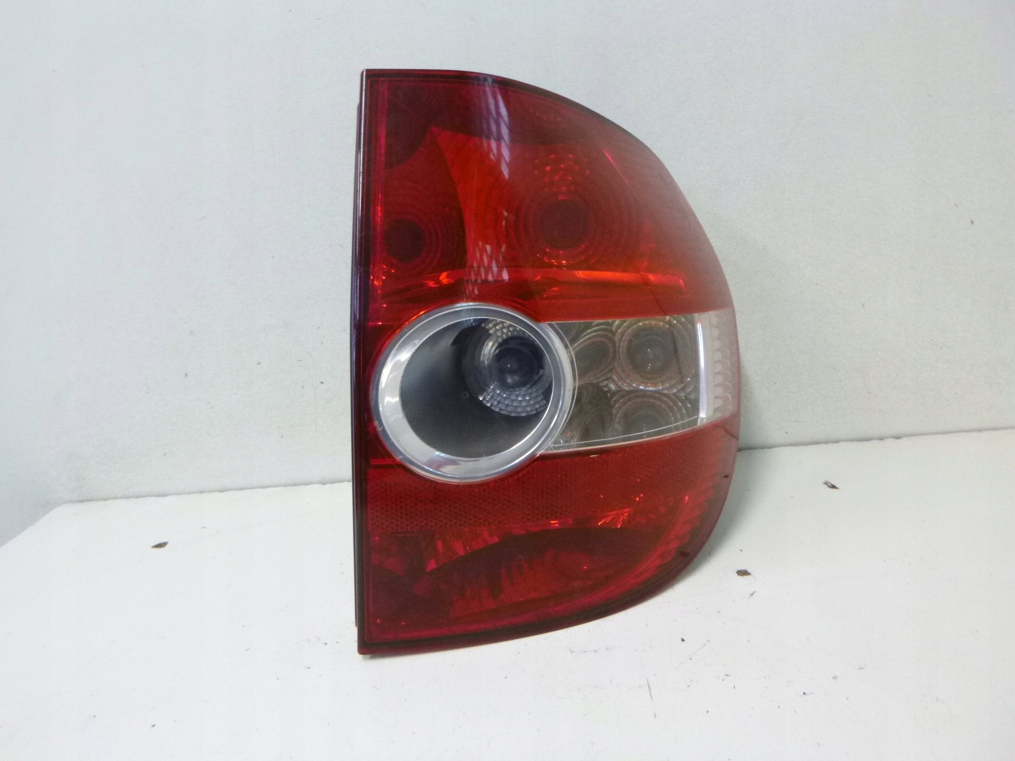 light rear Volkswagen FOX 3D 2006r.