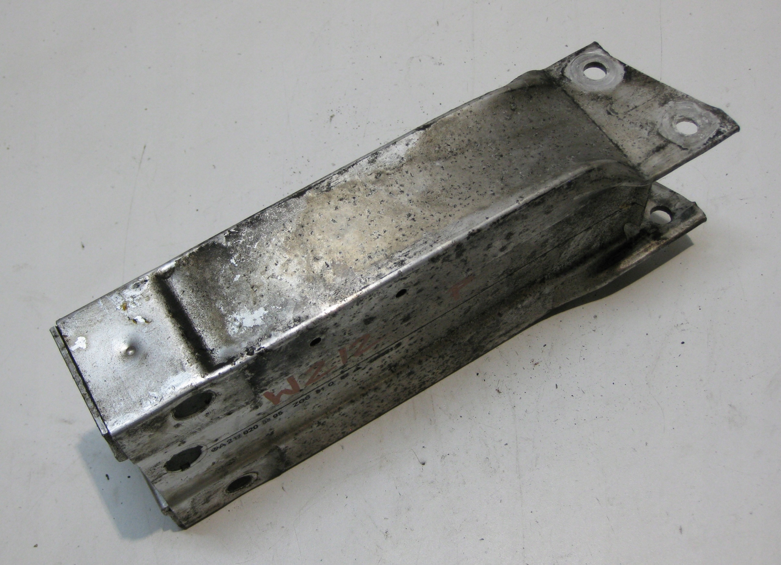 MERCEDES W212 E class console beam tip right A2126200895