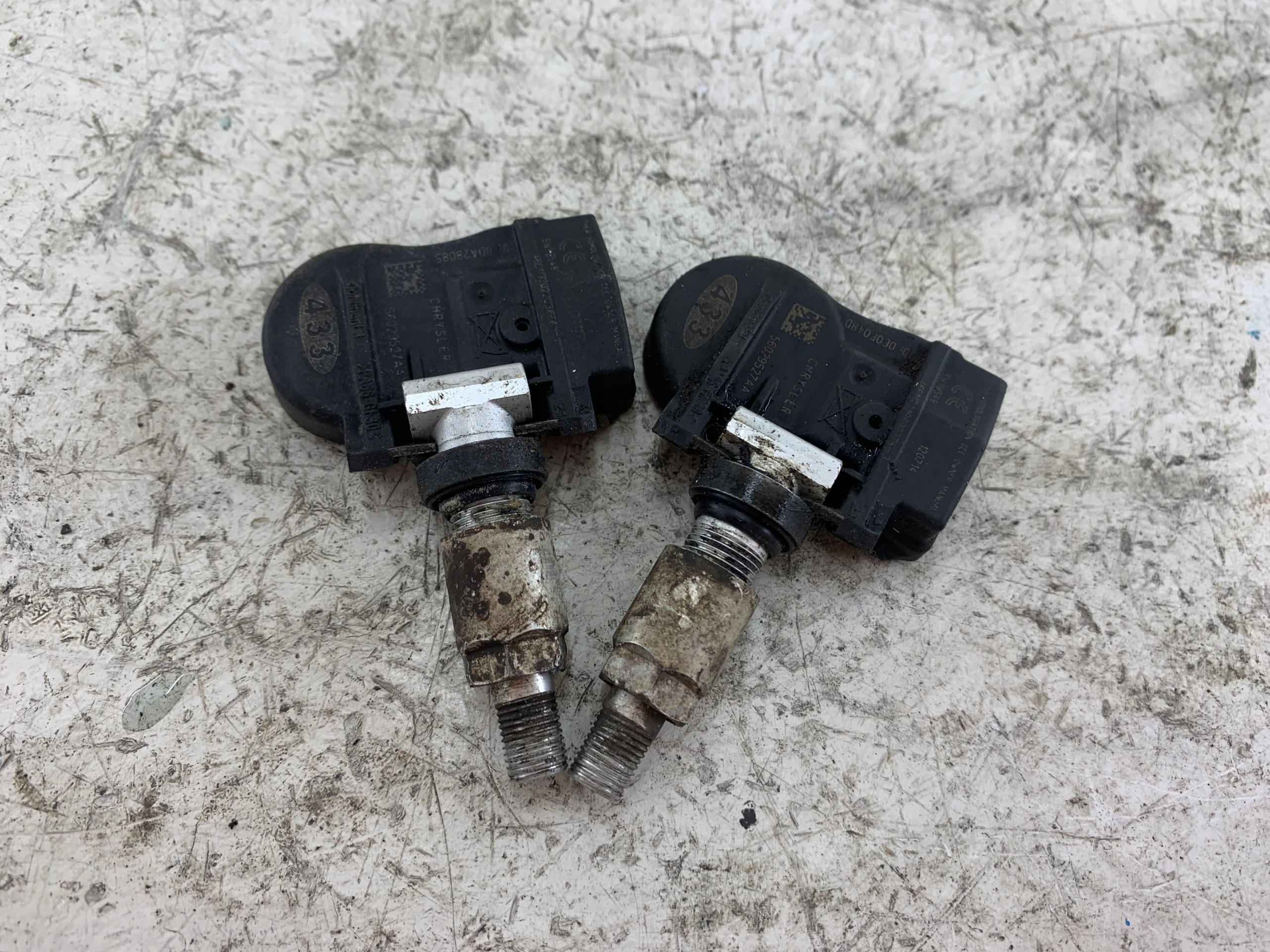 CHRYSLER 300C JEEP DODGE sensor druck reifens 56029527AA