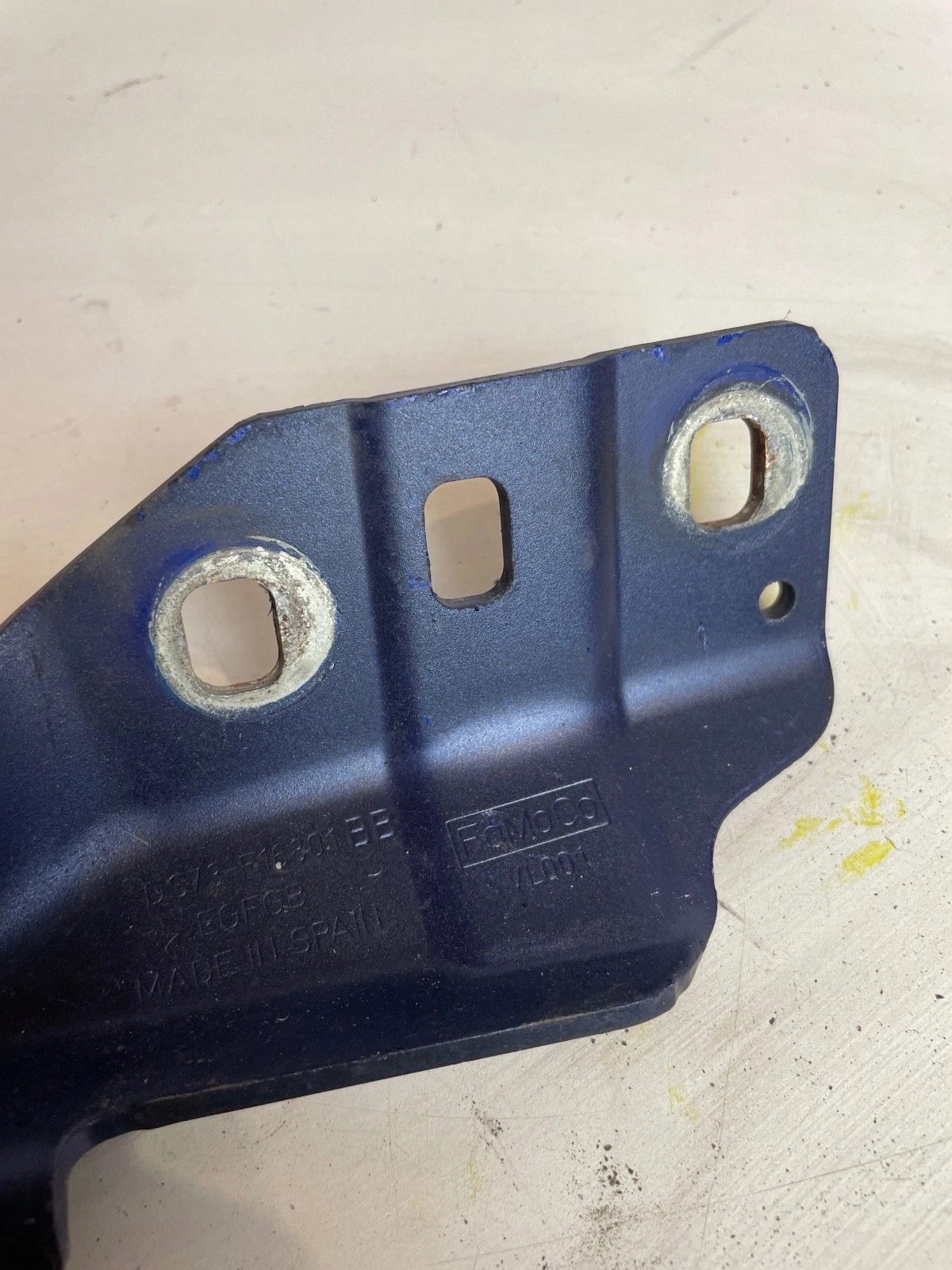 hinge bonnets front front left Ford Mondeo MK5 V