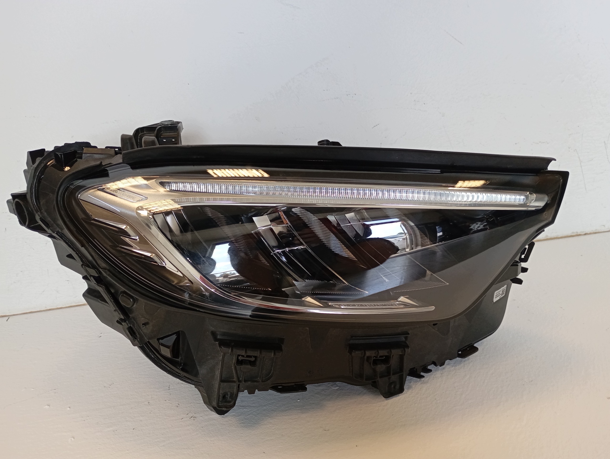 light right front MERCEDES GLC 254 FULL LED A2549061600