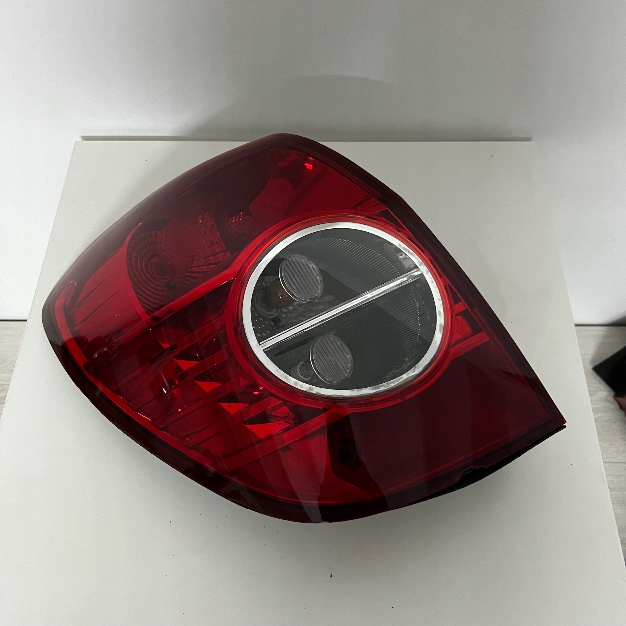 LAMPA LEWY TYŁ LEWA TYLNIA CHEVROLET CAPTIVA