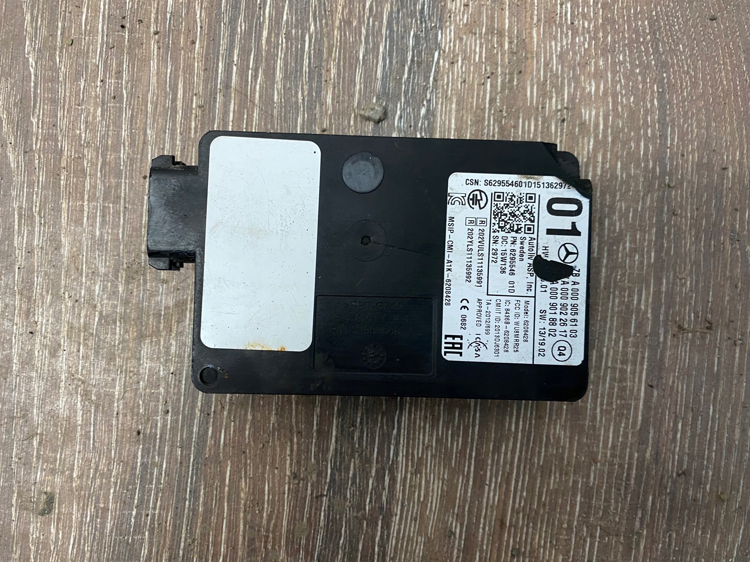 A0009056103 - MERCEDES RADAR SENSOR DISTRONIC 0009056103