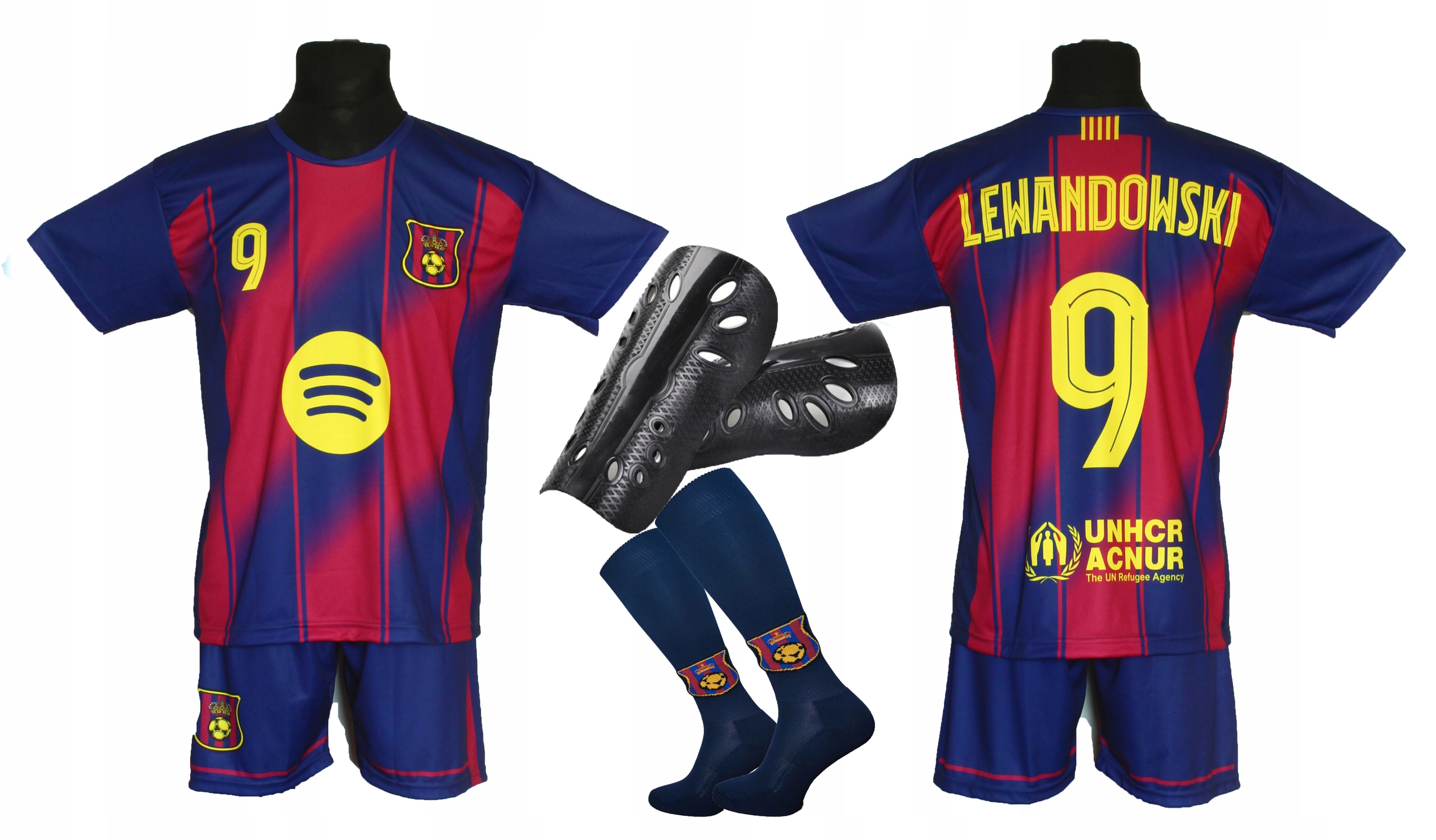 Fotbalové oblečení Lewandowski tričko kraťasy štulpny chrániče 164