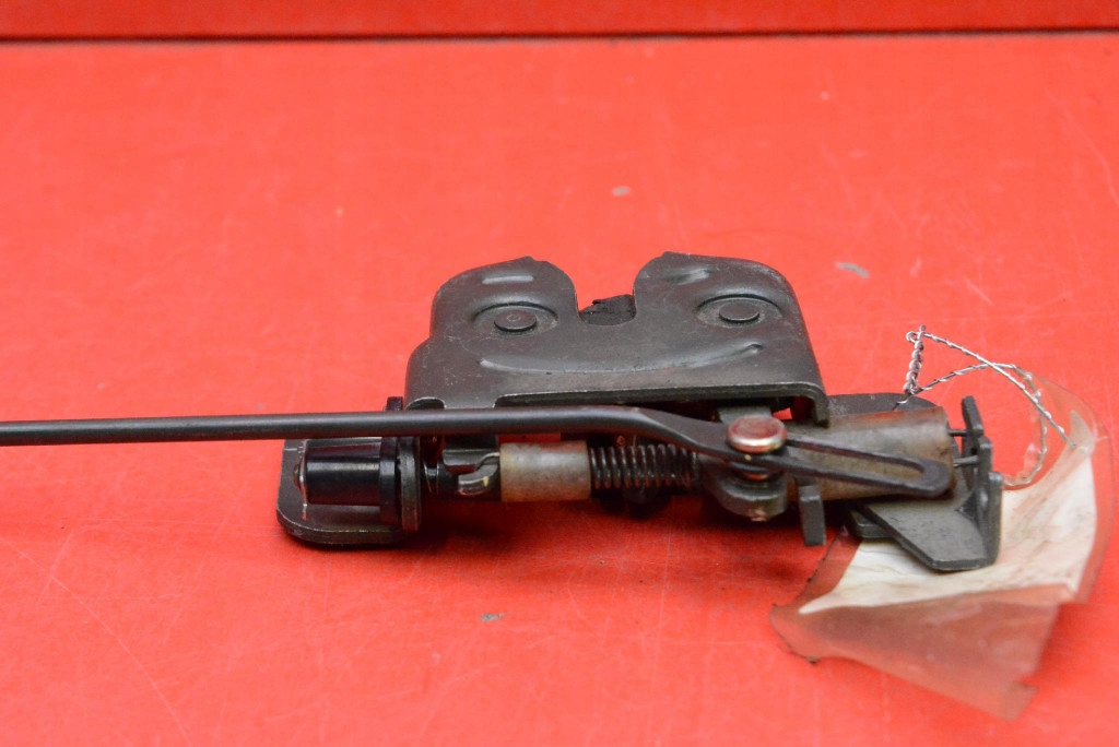 lock bonnet rear part boot HYUNDAI COUPE 1 and RD 96-99
