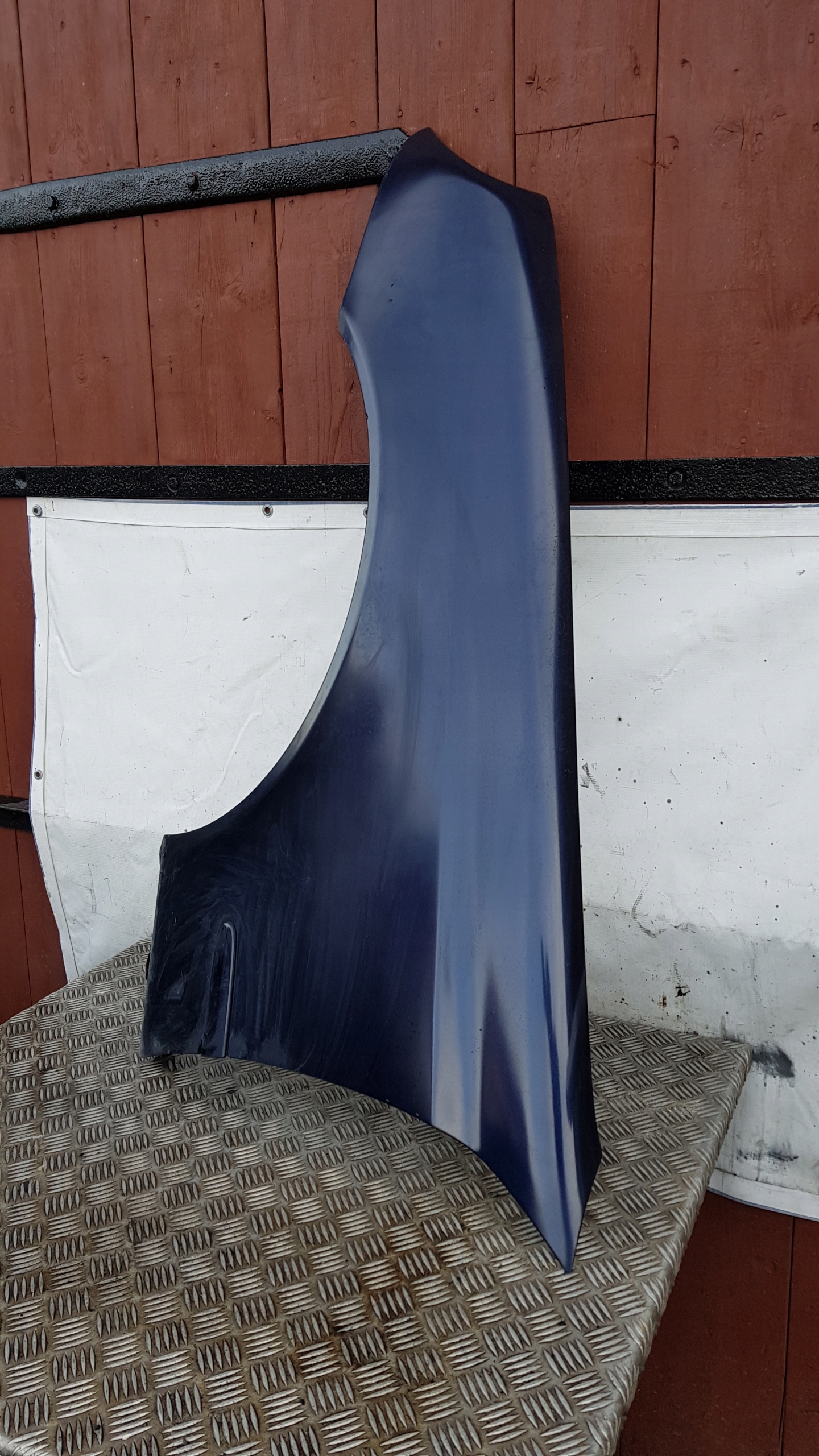 MERCEDES W211 fender left front blue
