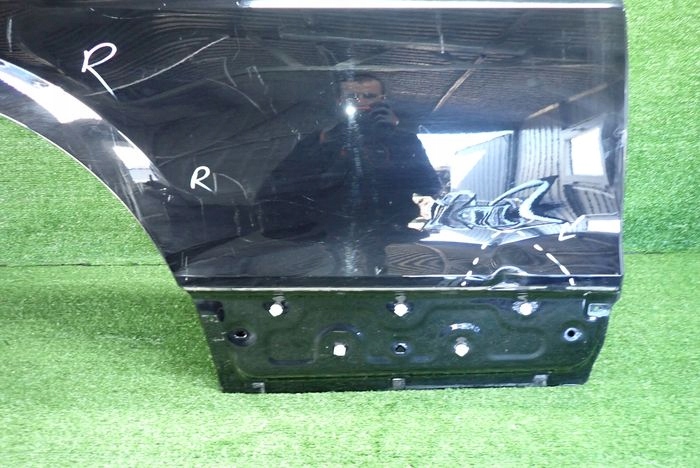 VW TIGUAN II 15- door right rear. rear part