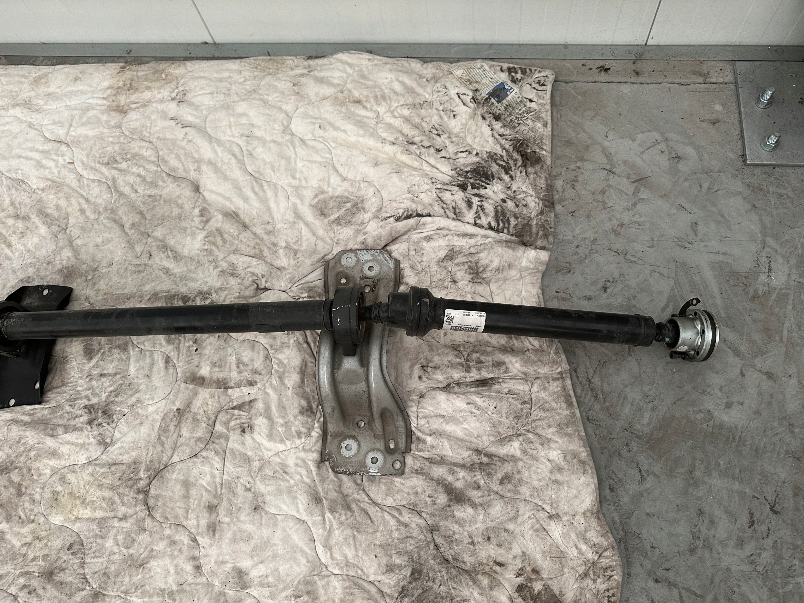 VOLVO XC60 II 2.0D crank