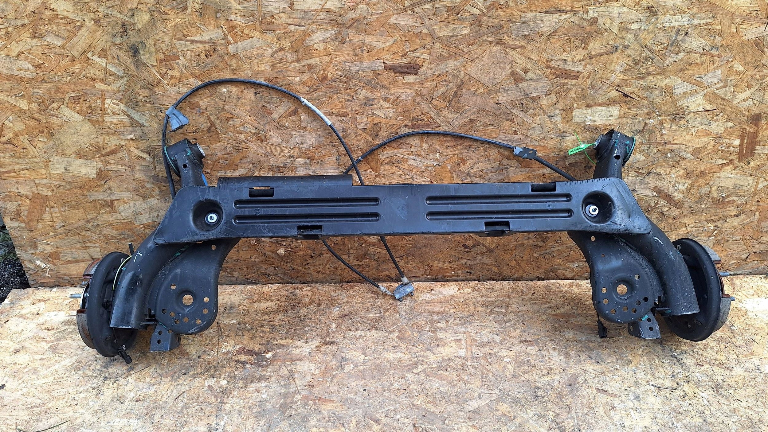 axis sider sususpension rear part L1TC-5K952-AE FORD PUMA MK2