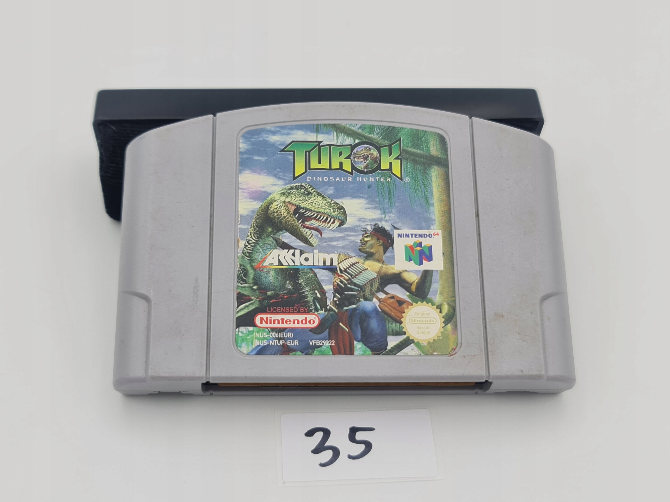 NINTENDO 64 TUROK DINOSAUR HUNTER Producent Nintendo
