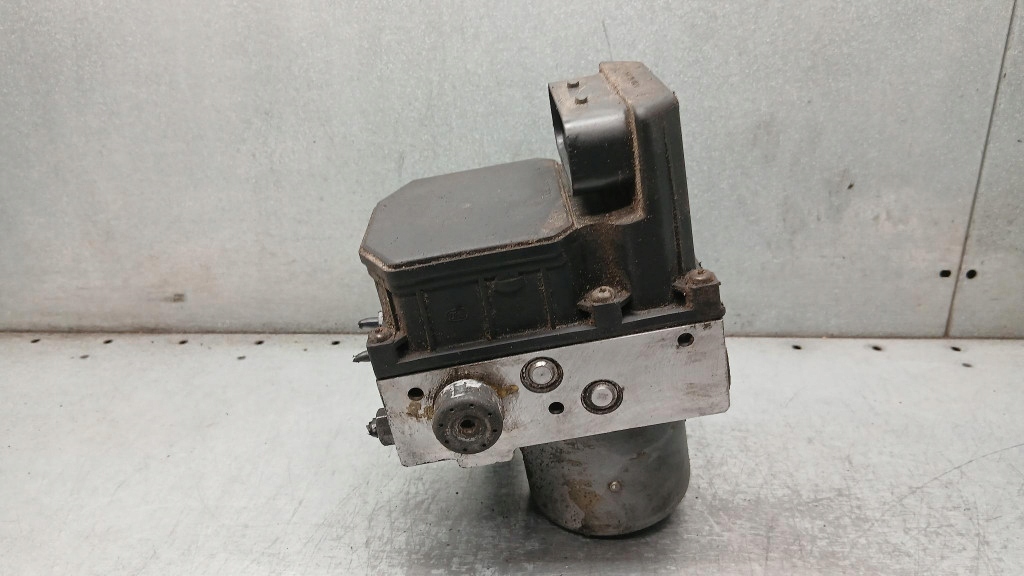 насос ABS vw PASSAT B5 FL 1.9tdi 00-05R универсал 4B0614517G