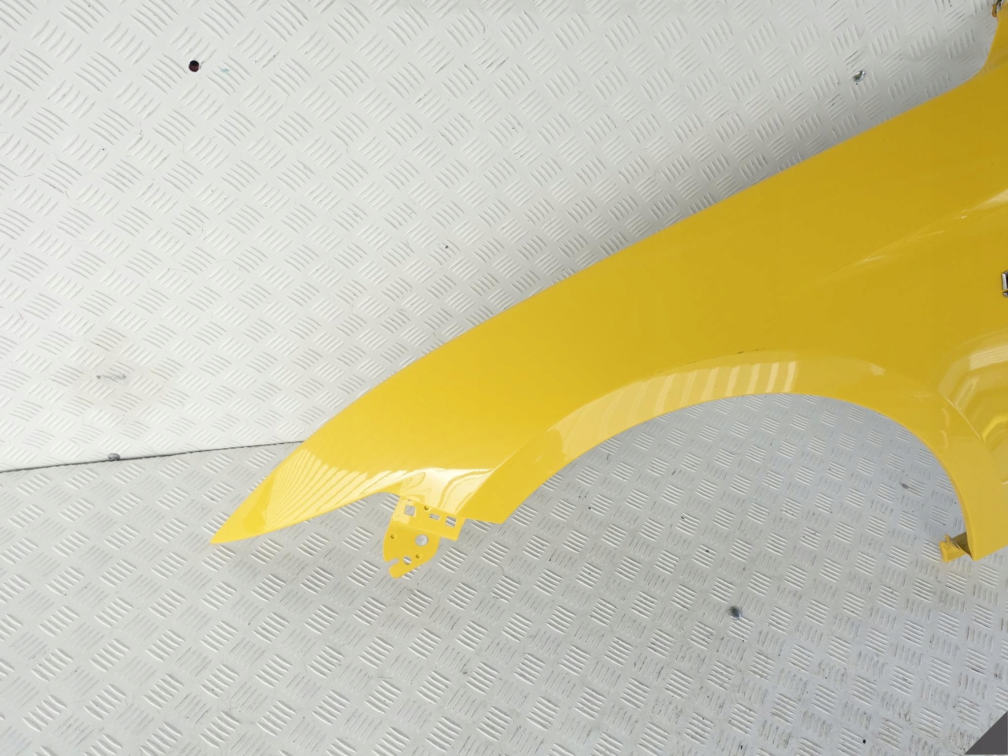 FORD MUSTANG VI 6 15-17 fender left front