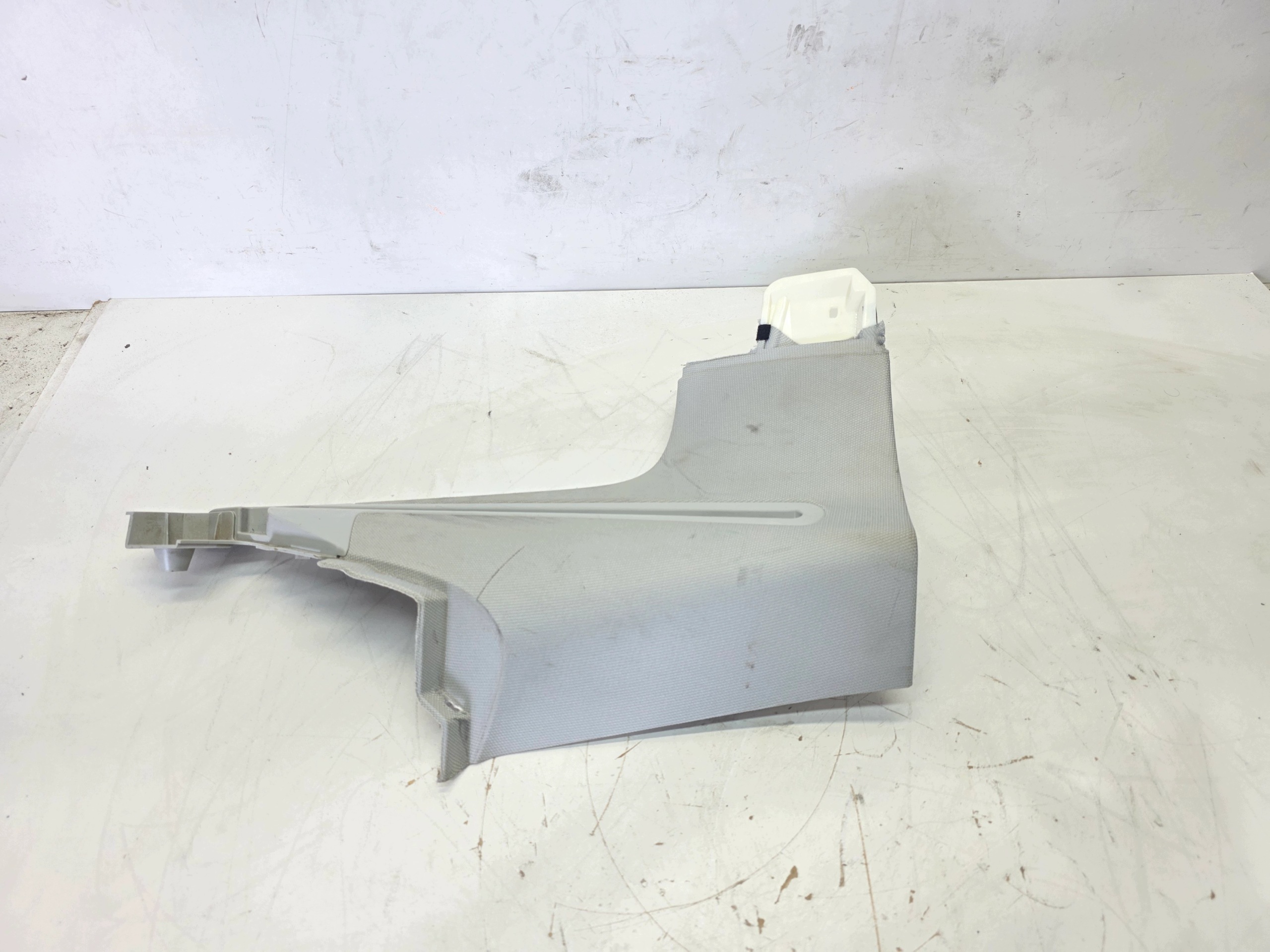 cover pillar boot left rear part AUDI A4 B8 8K9867245 TB9 3/26