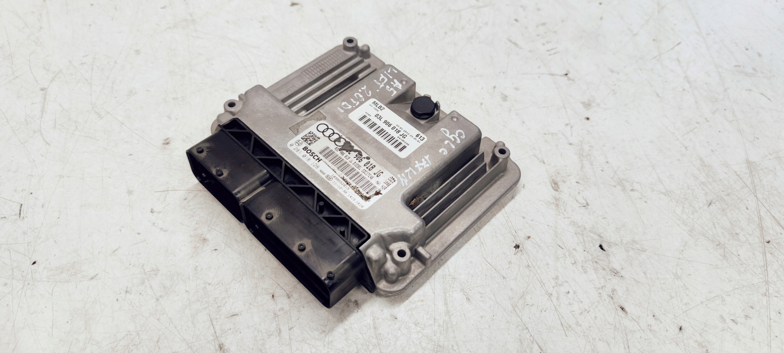 computer control unit of the engine AUDI 2.0 TD 03L906018JG