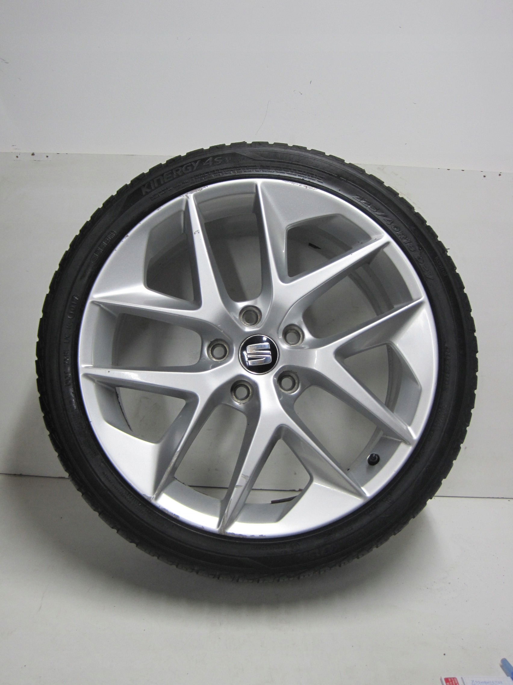 wheels discs tyres SEAT LEON 5F0 R18 M+S 17-23R
