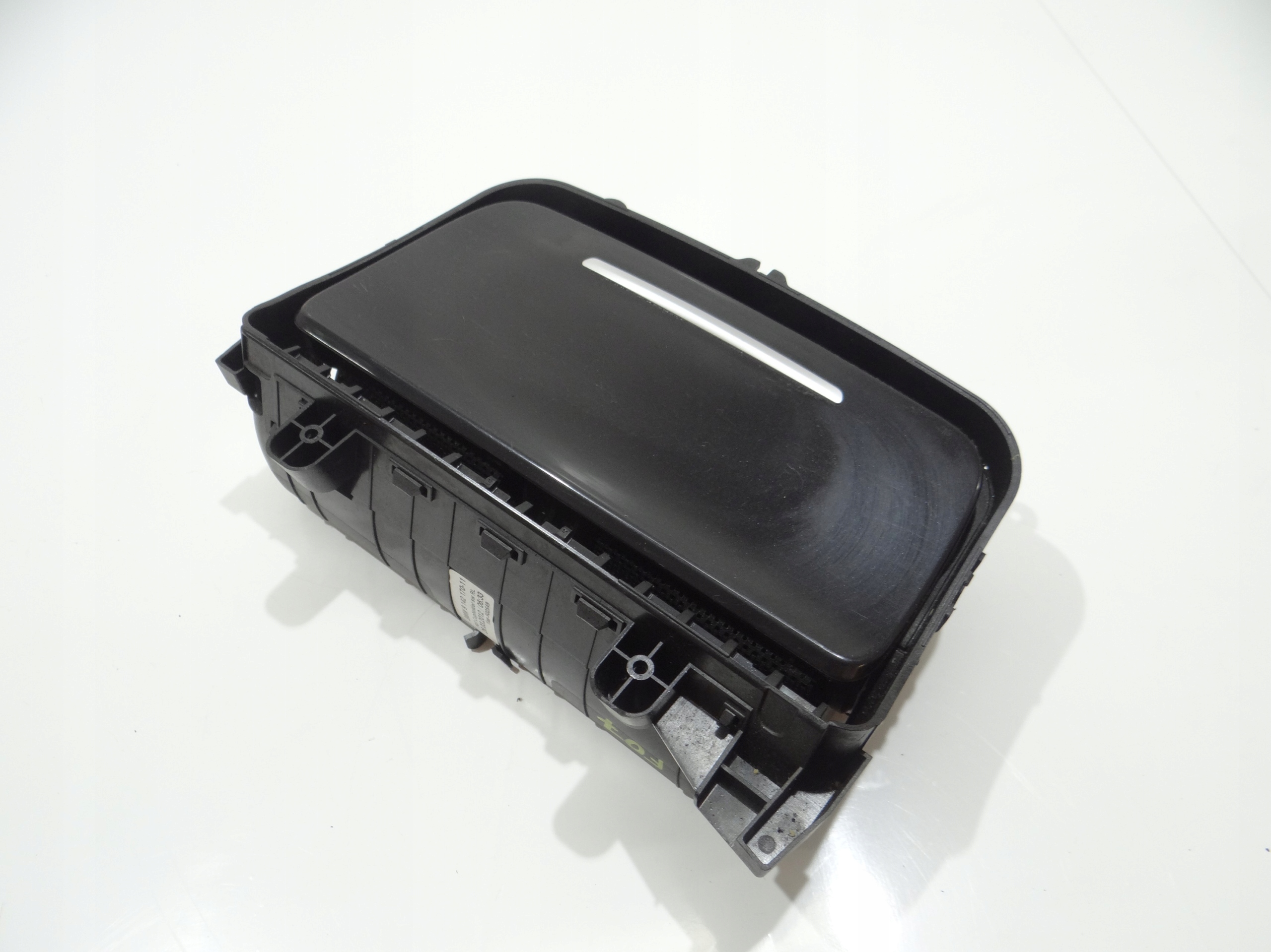 passenger compartment bracket for KUBKI BMW F07 GT 9142170