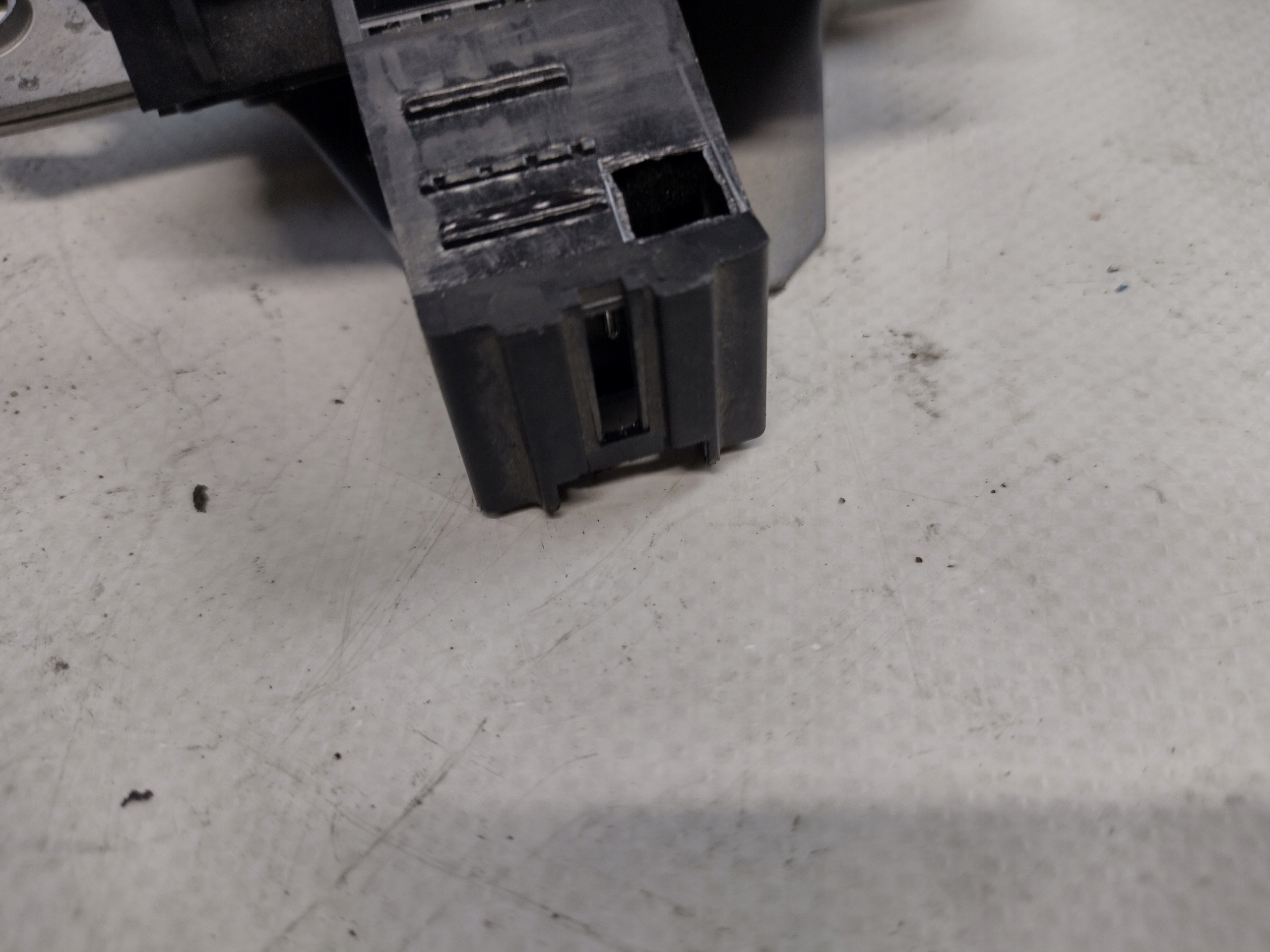 lock bonnet boot Ford Focus C-Max