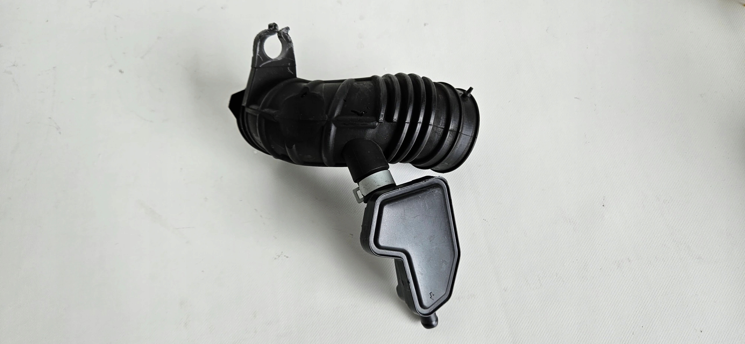 pipe wiring hose RENAULT CLIO V 165781543R ORYG