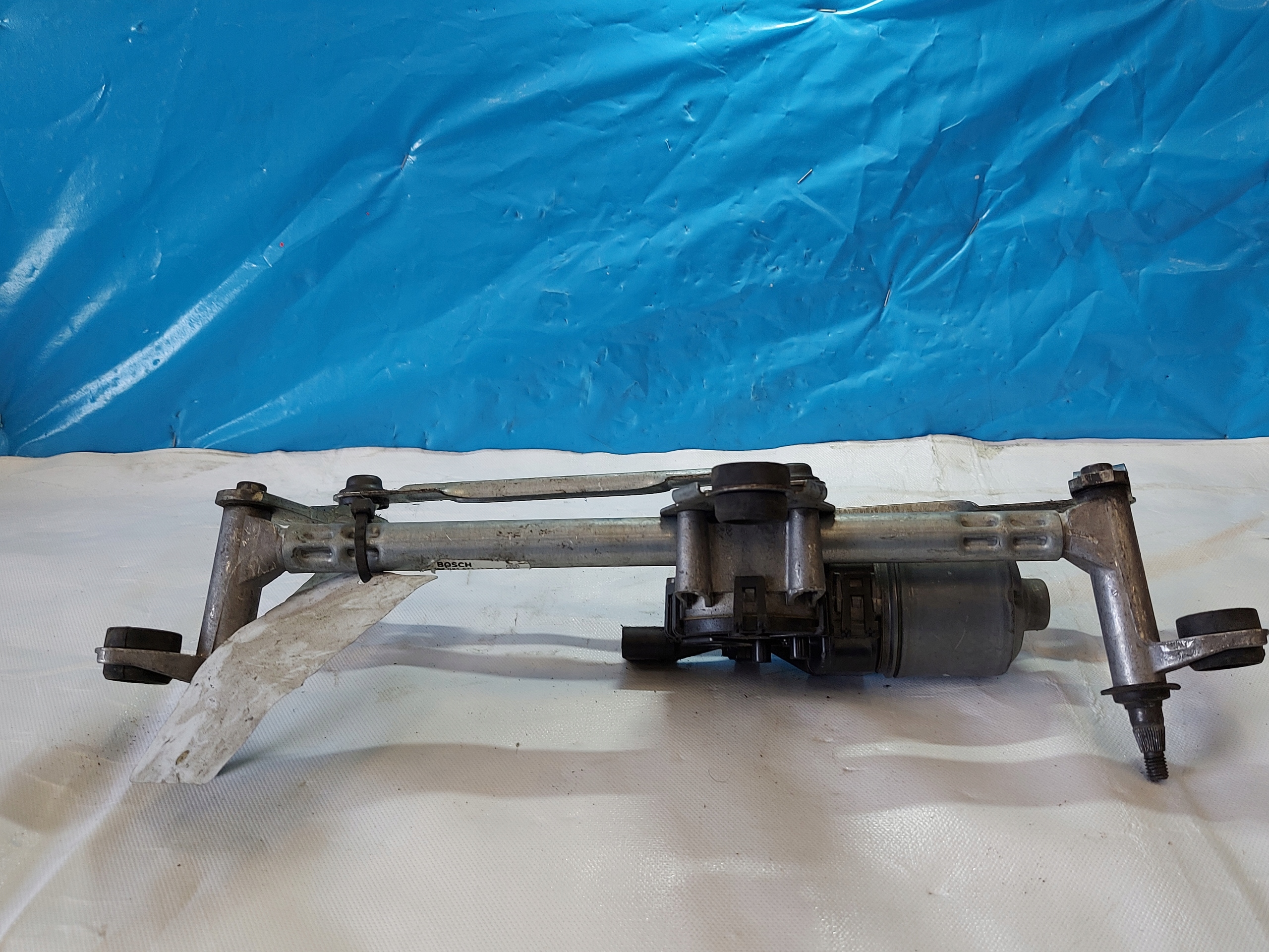 wiper mechanism VW UP 2012R 1SY955023C front