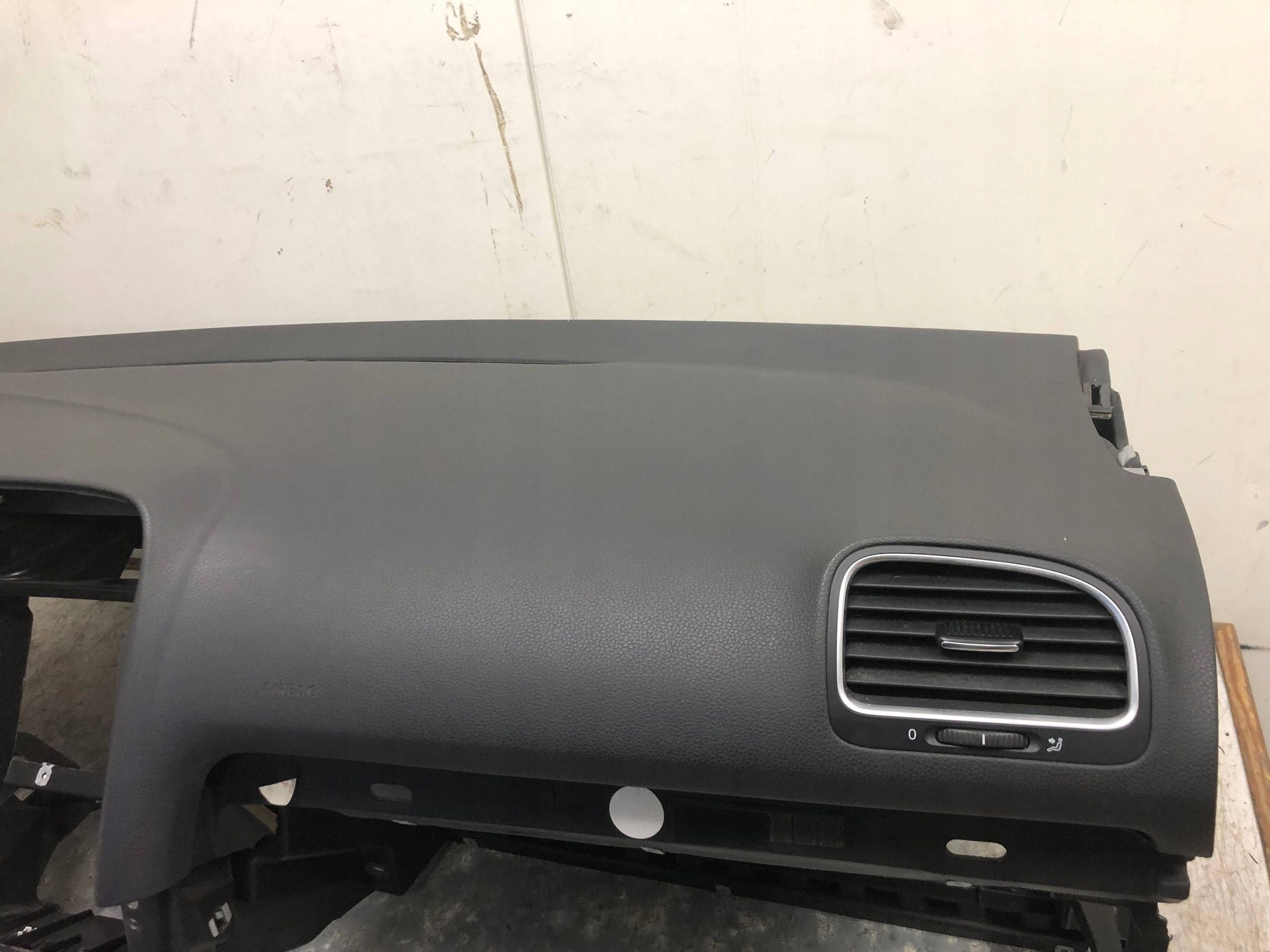 originál dashboard console VW GOLF VI 5K1857181B