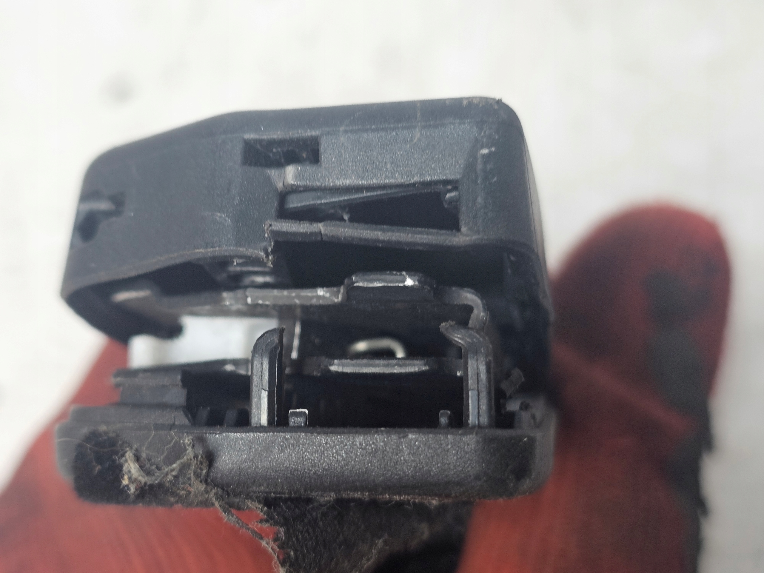 CHRYSLER 200 16- ремень безопасности перед 1VA67DX9AB америка