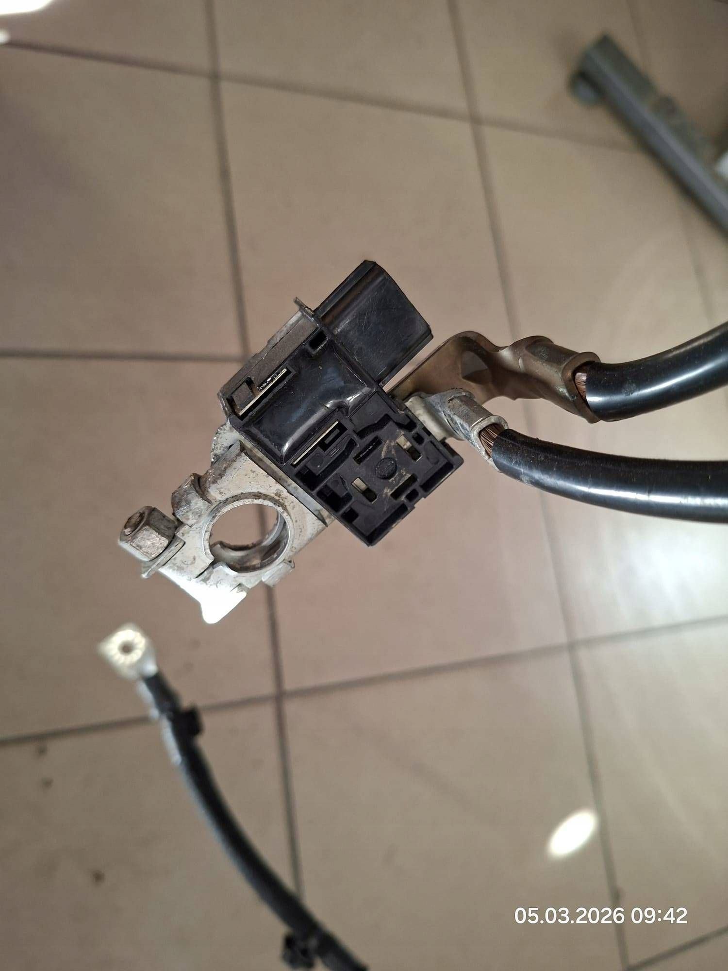Batteriemanagement Sensor Renault Kadjar 240800772R